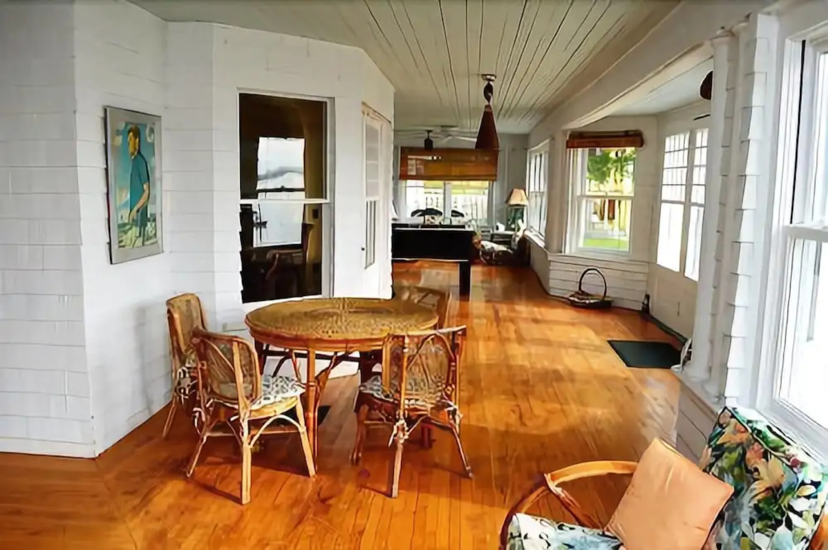 Sealight - Six Bedroom Home