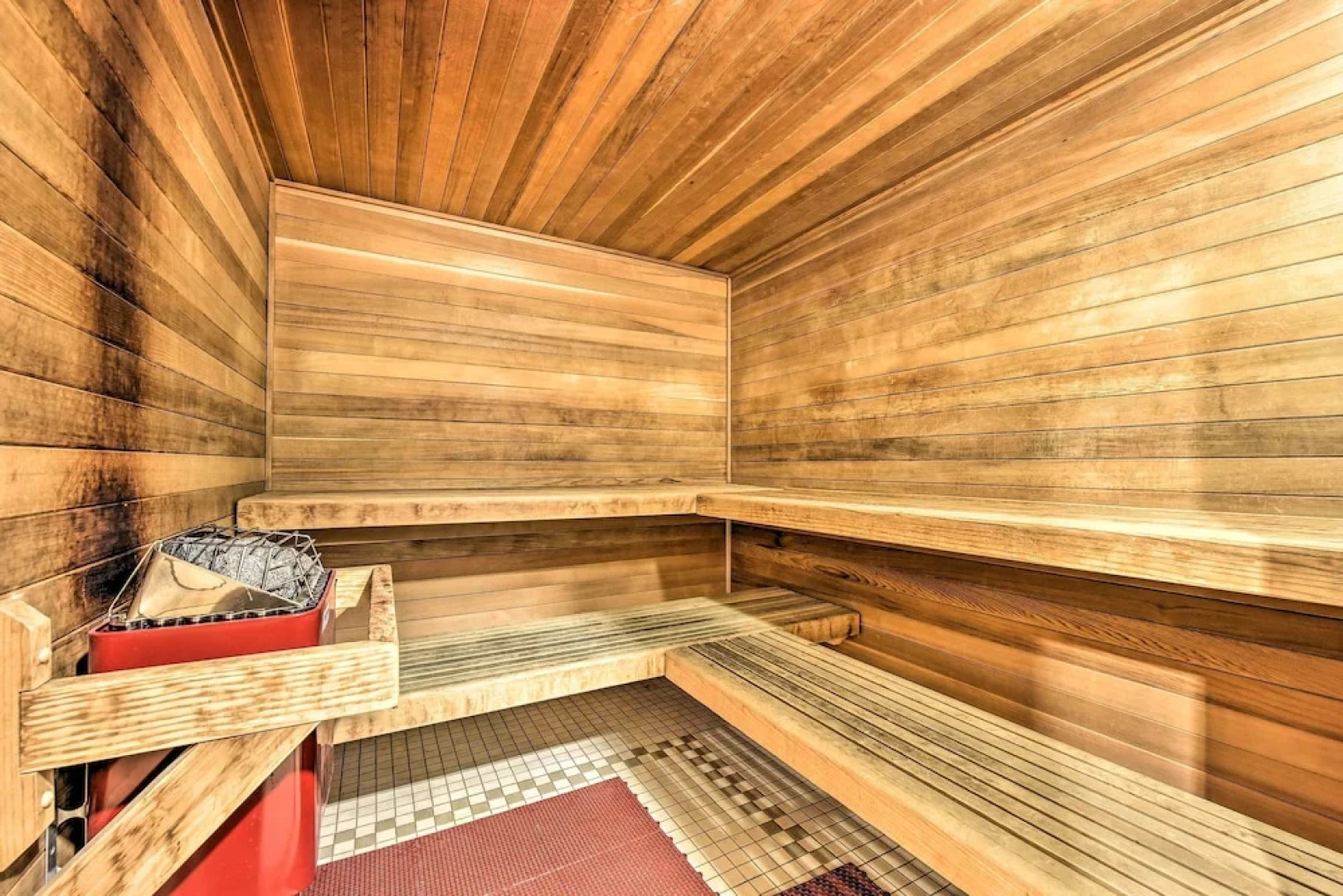 Solitude Mountain Slopeside Ski Condo w/ Hot Tub!