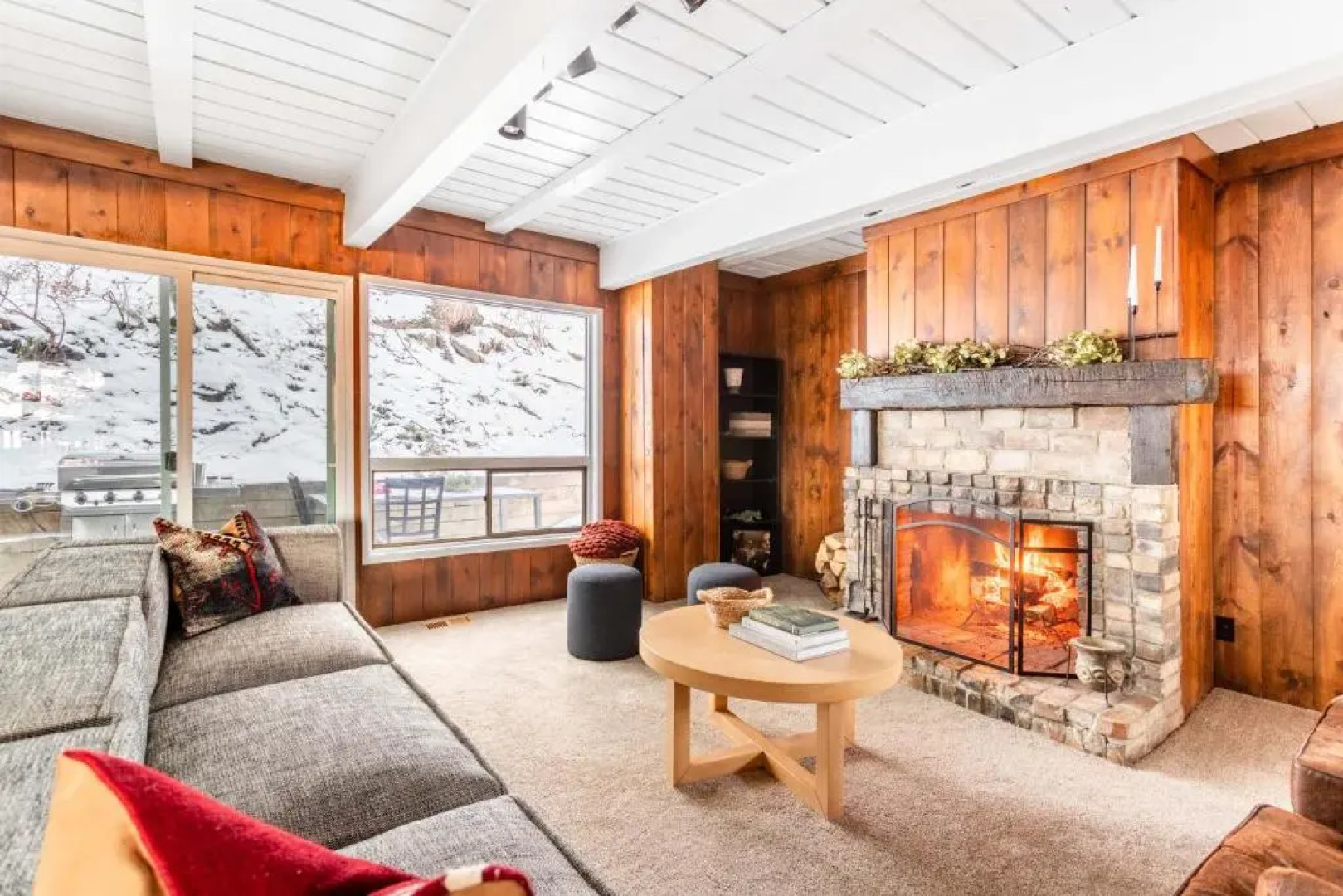 Treetop by AvantStay Rustic Secluded Cabin w Views in Summit Park