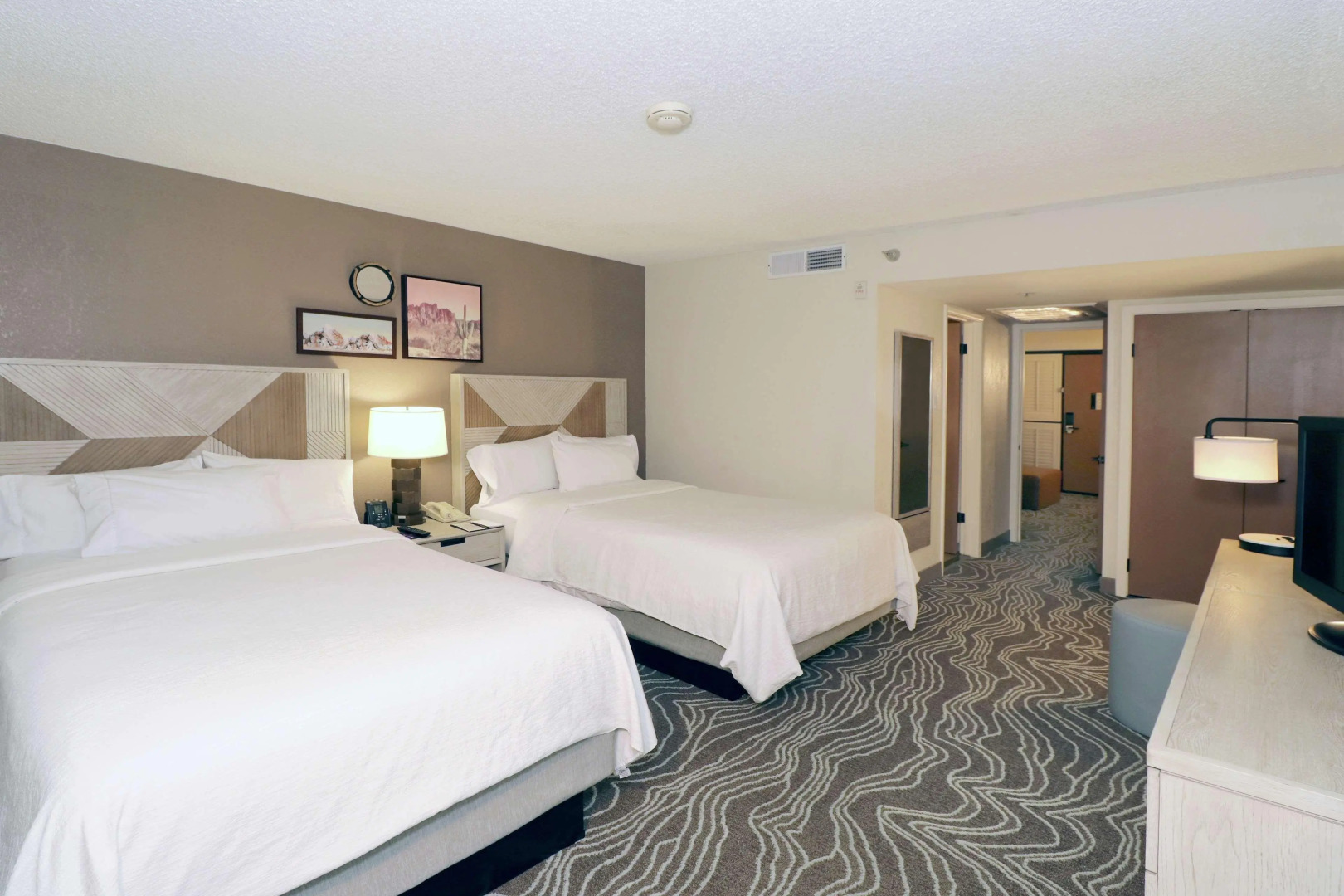 Embassy Suites by Hilton Phoenix Tempe