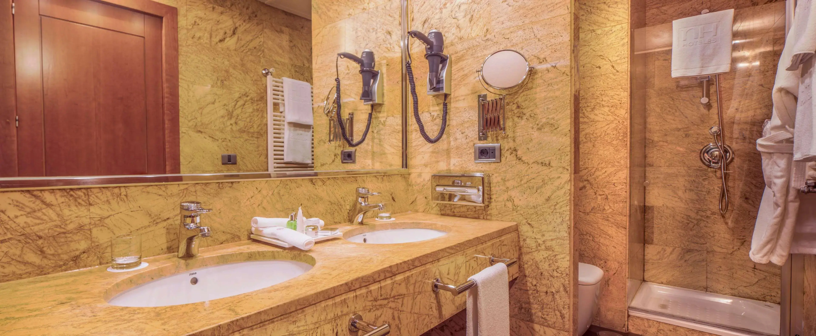 Отель NH Collection Vigo