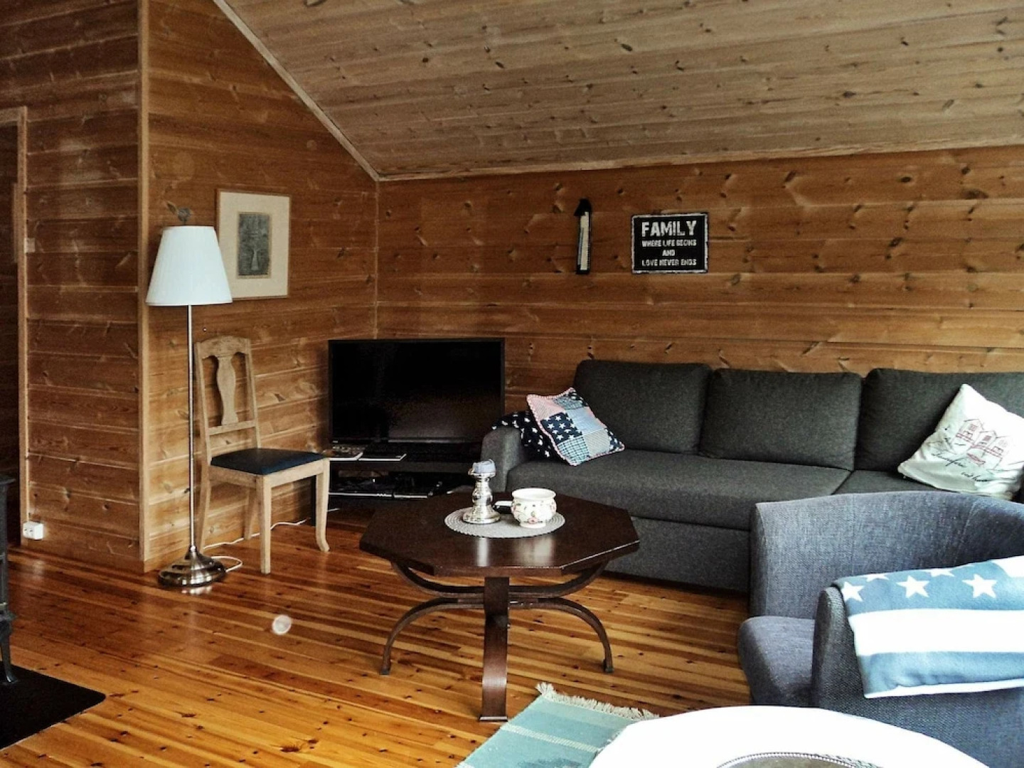 6 Person Holiday Home in Lyngdal
