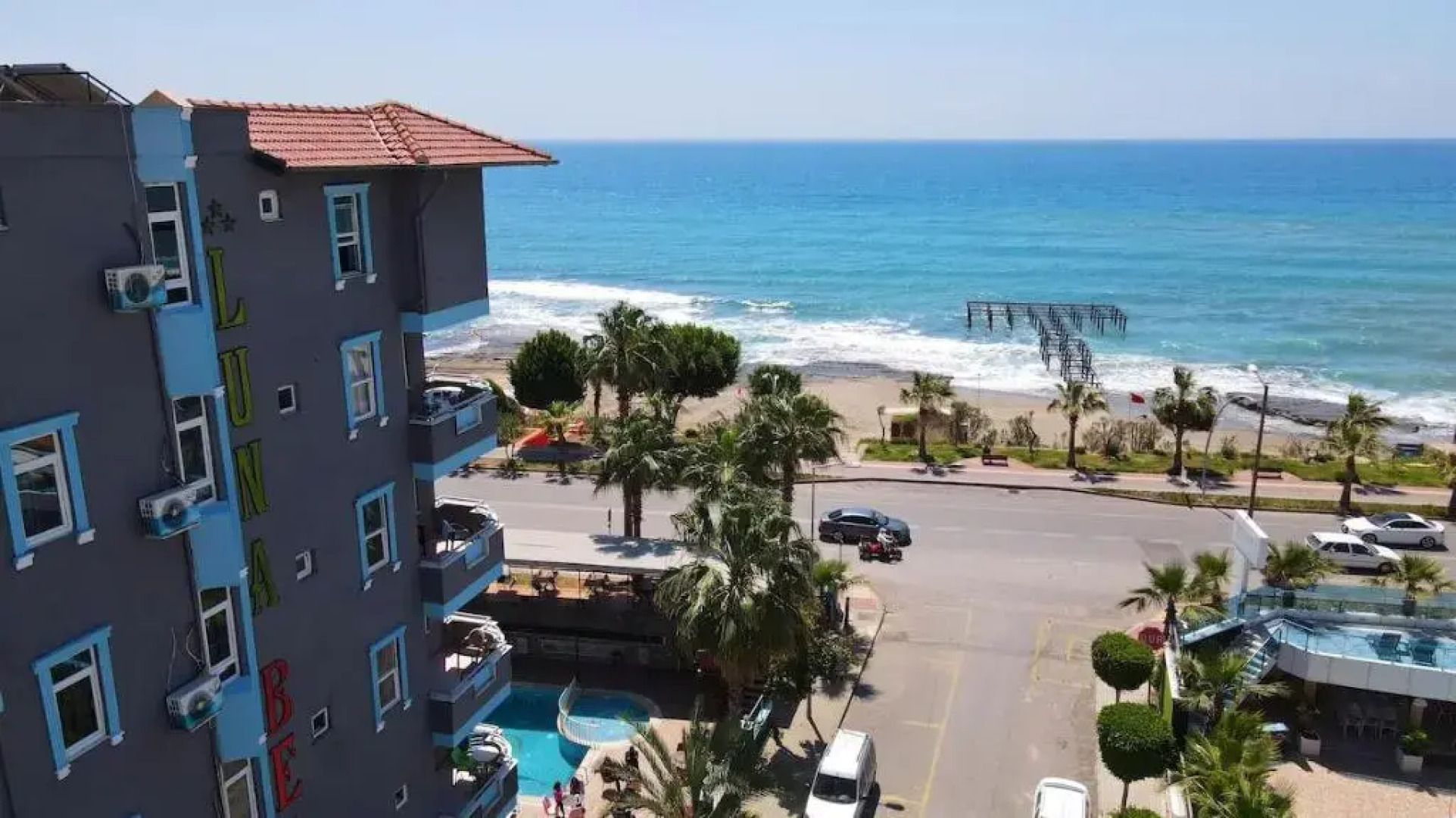 Semt Luna Beach Hotel