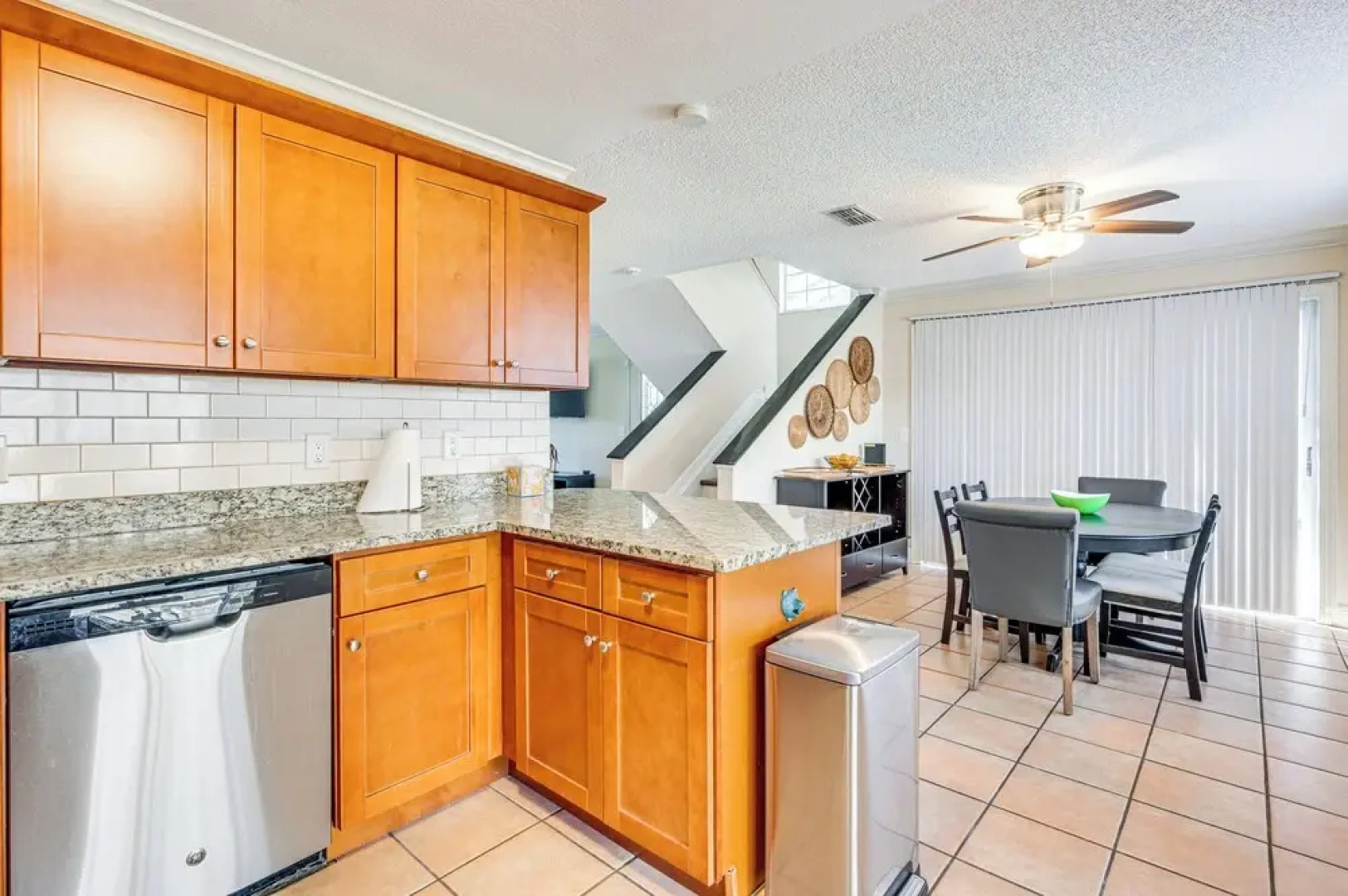 4 Mi to Busch Gardens: Lovely Tampa Home!