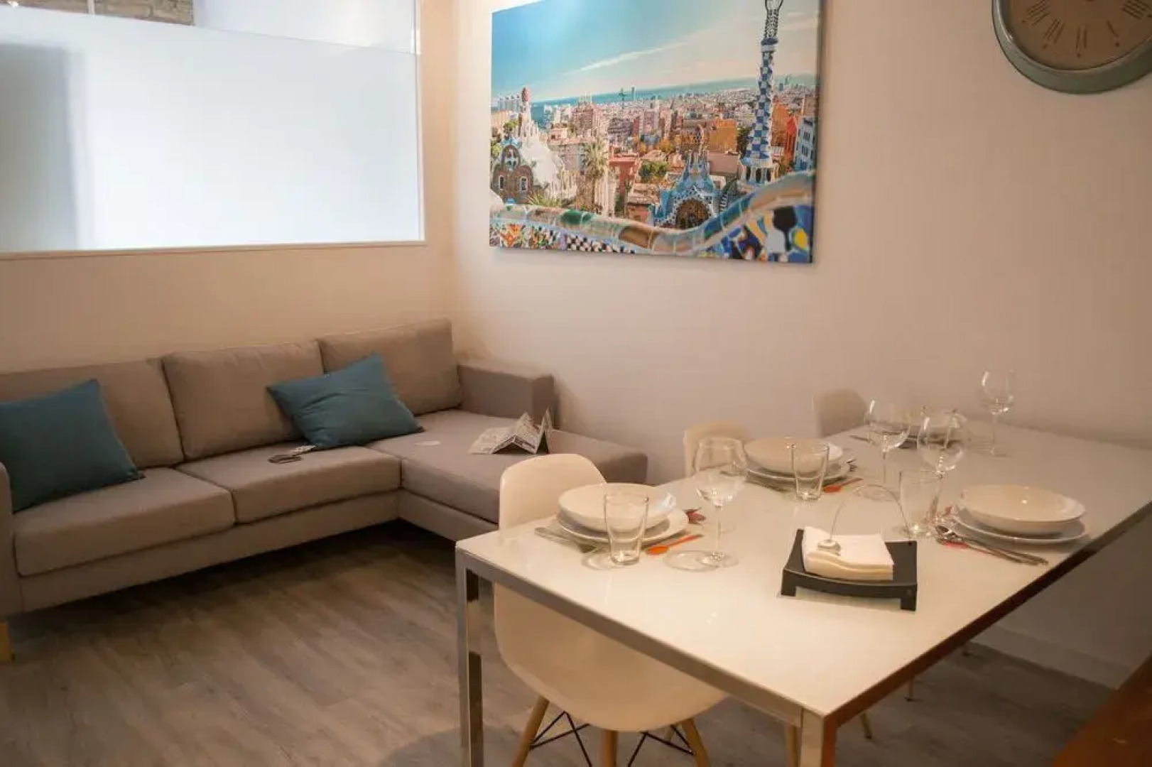 Happy People Sagrada Familia