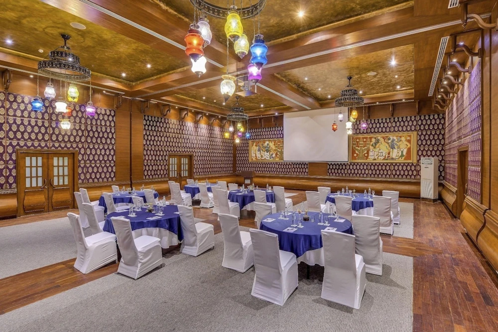 Radisson Plaza Resort & Spa