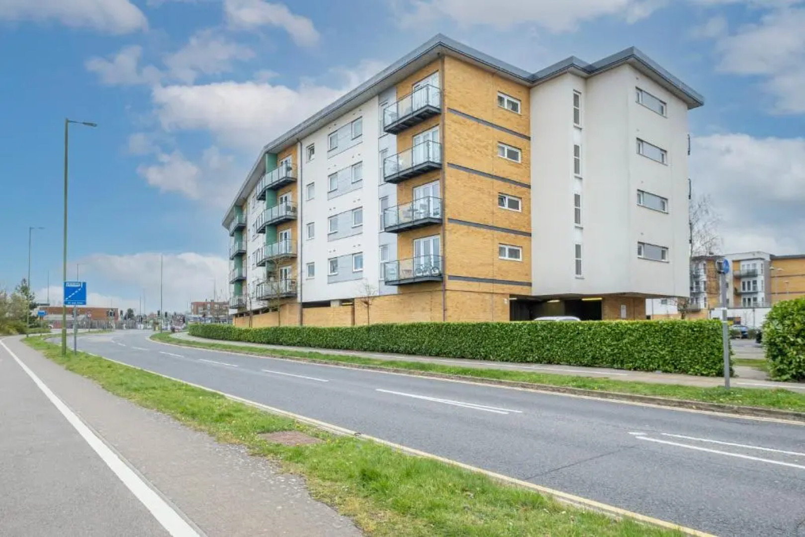 Parkhouse Serviced Apartment Hatfield