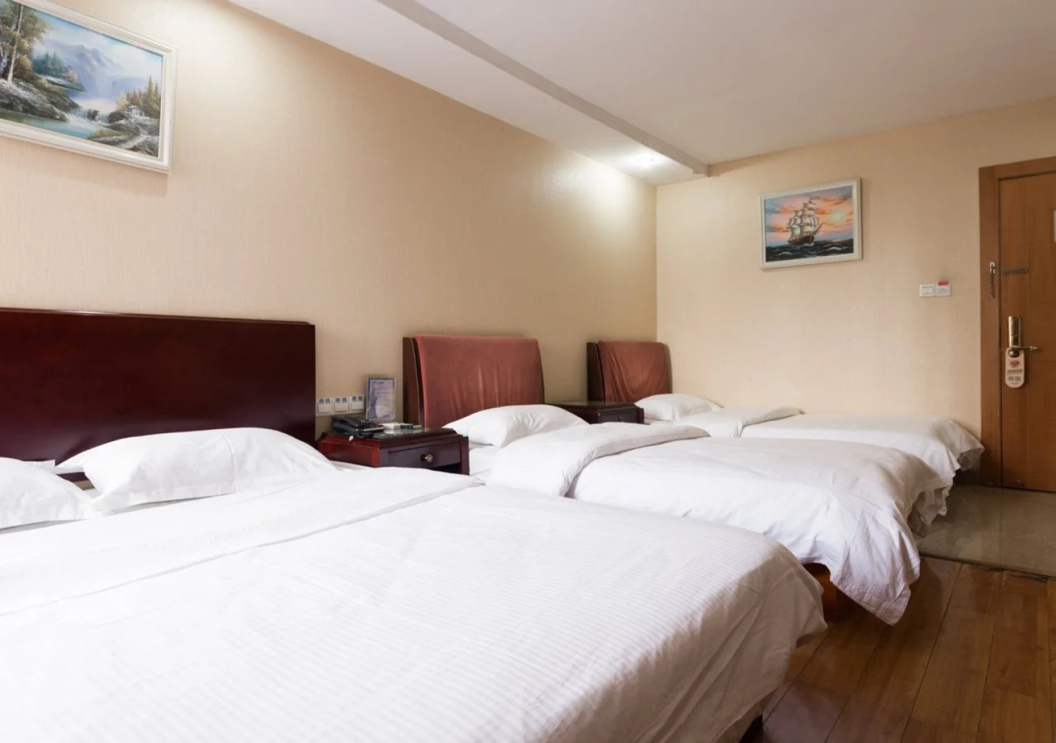 Shanghai Amersino Hotel