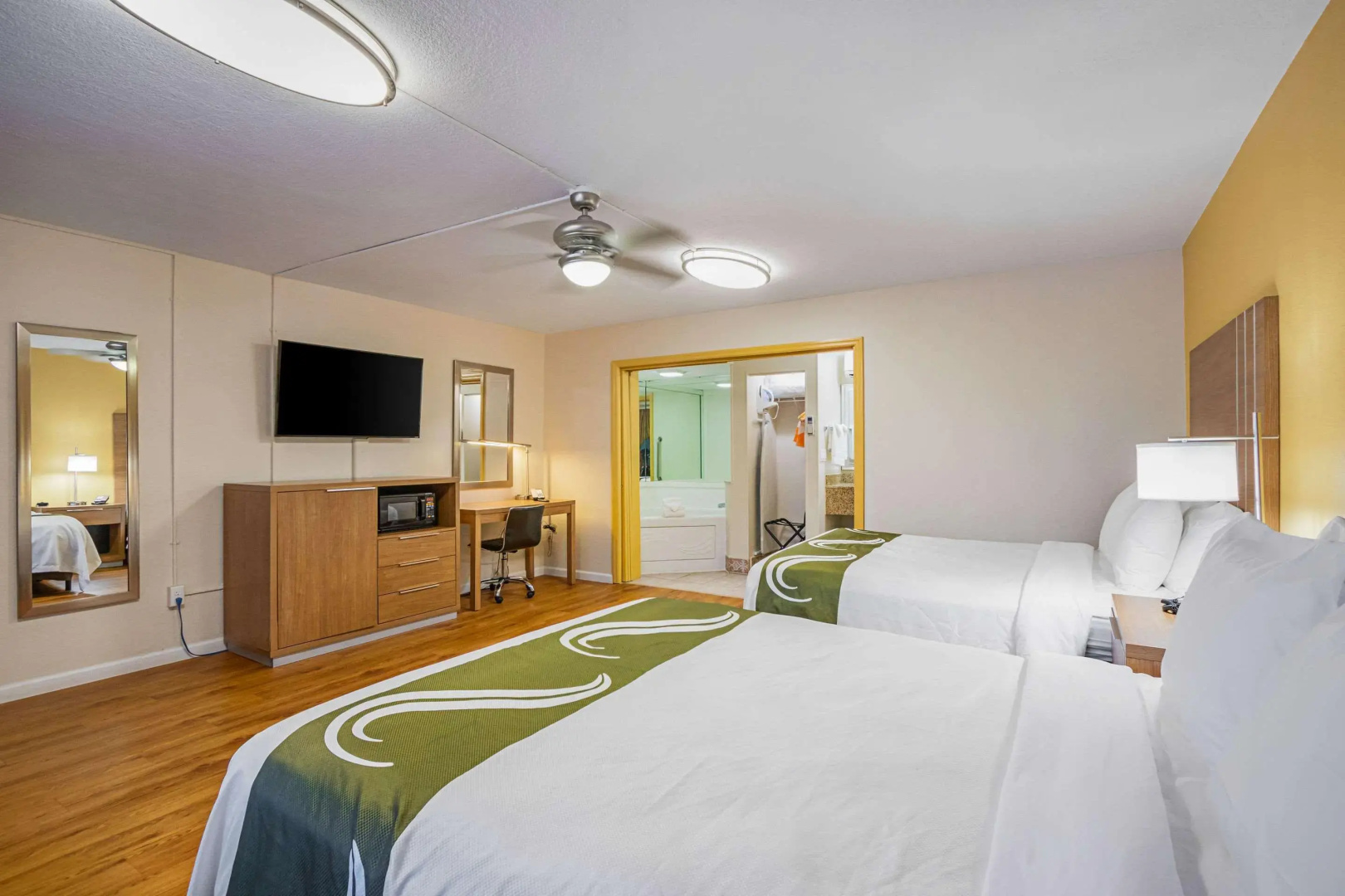 Quality Inn & Suites Airport/Cruise Port Hollywood