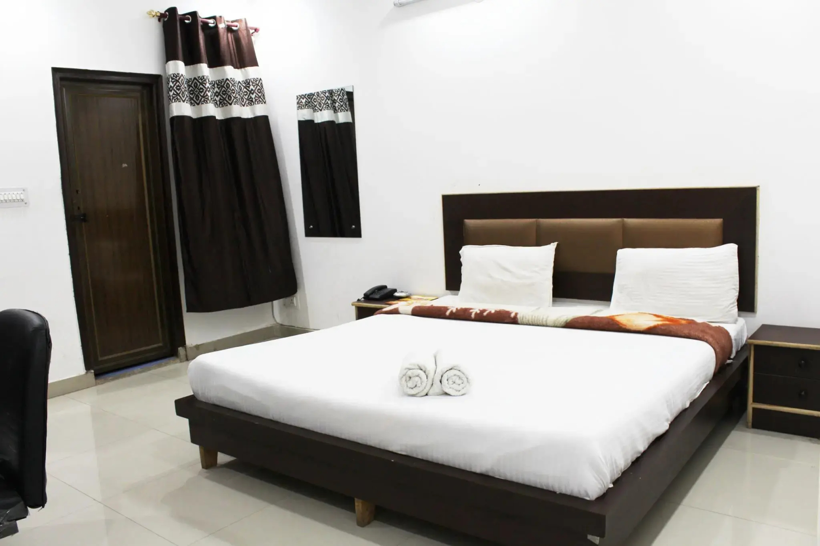 JET FOX By Aero View Hotel, Delhi Airport