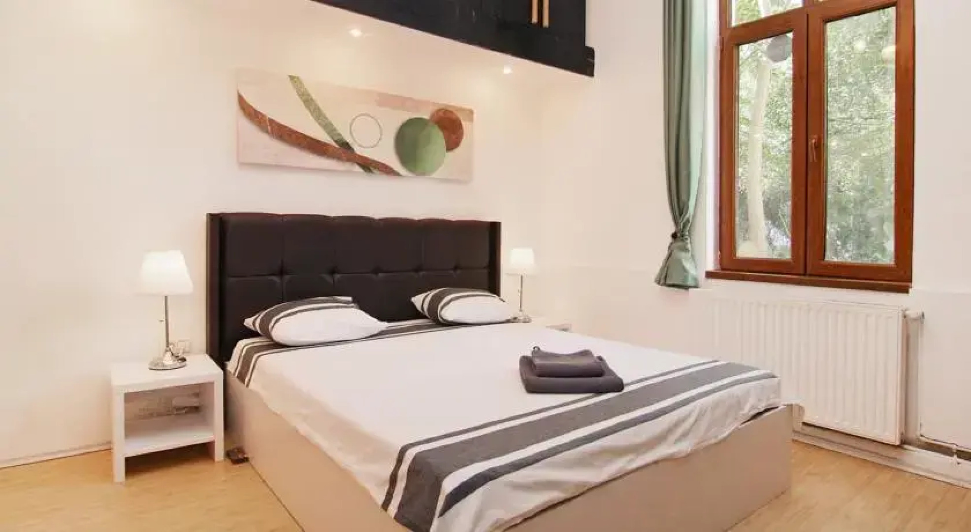 Central Bohemian Studio Old City