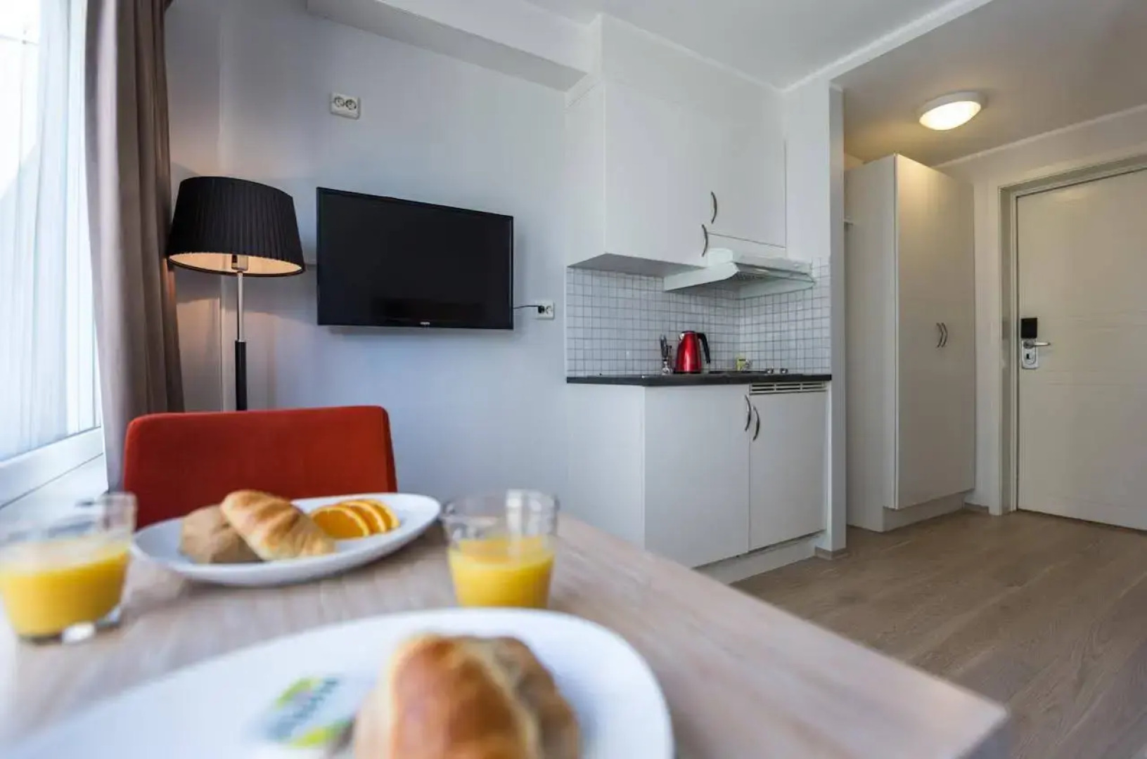 Enter City Apartment Hotel