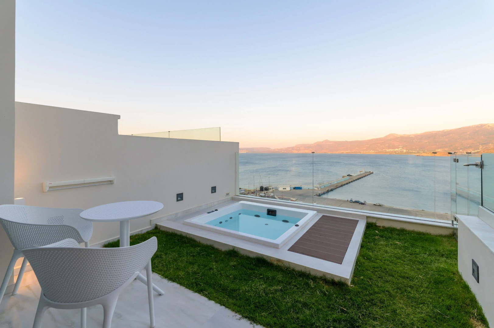 GM Luxury Suites & Spa