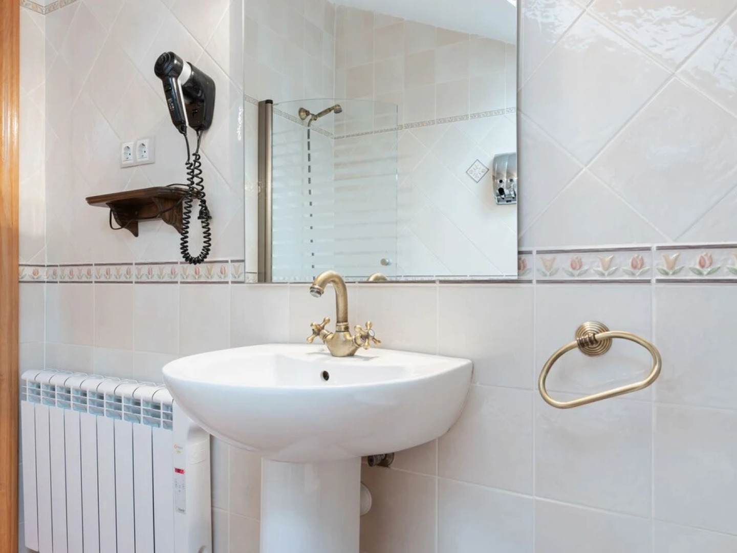 Elegant Apartment in Sierra de Gúdar With Fireplace