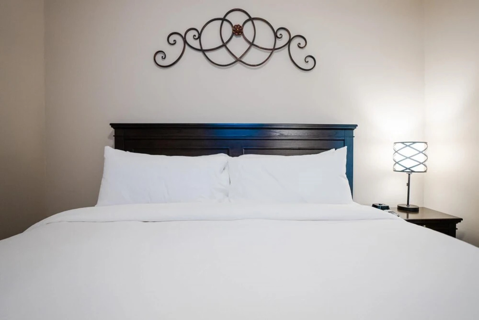 1 Bedroom Lake View Villa- 304