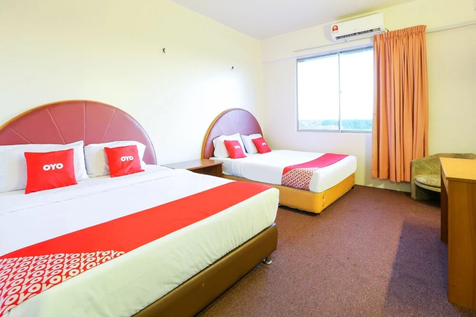Hotel Mandarin Inn by OYO Rooms