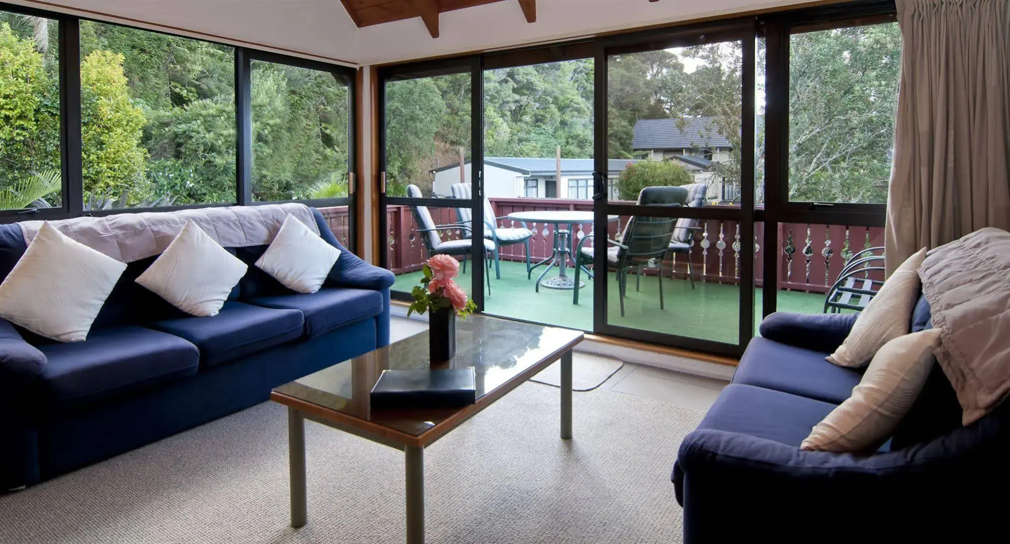 Swiss Chalet Lodge Motel