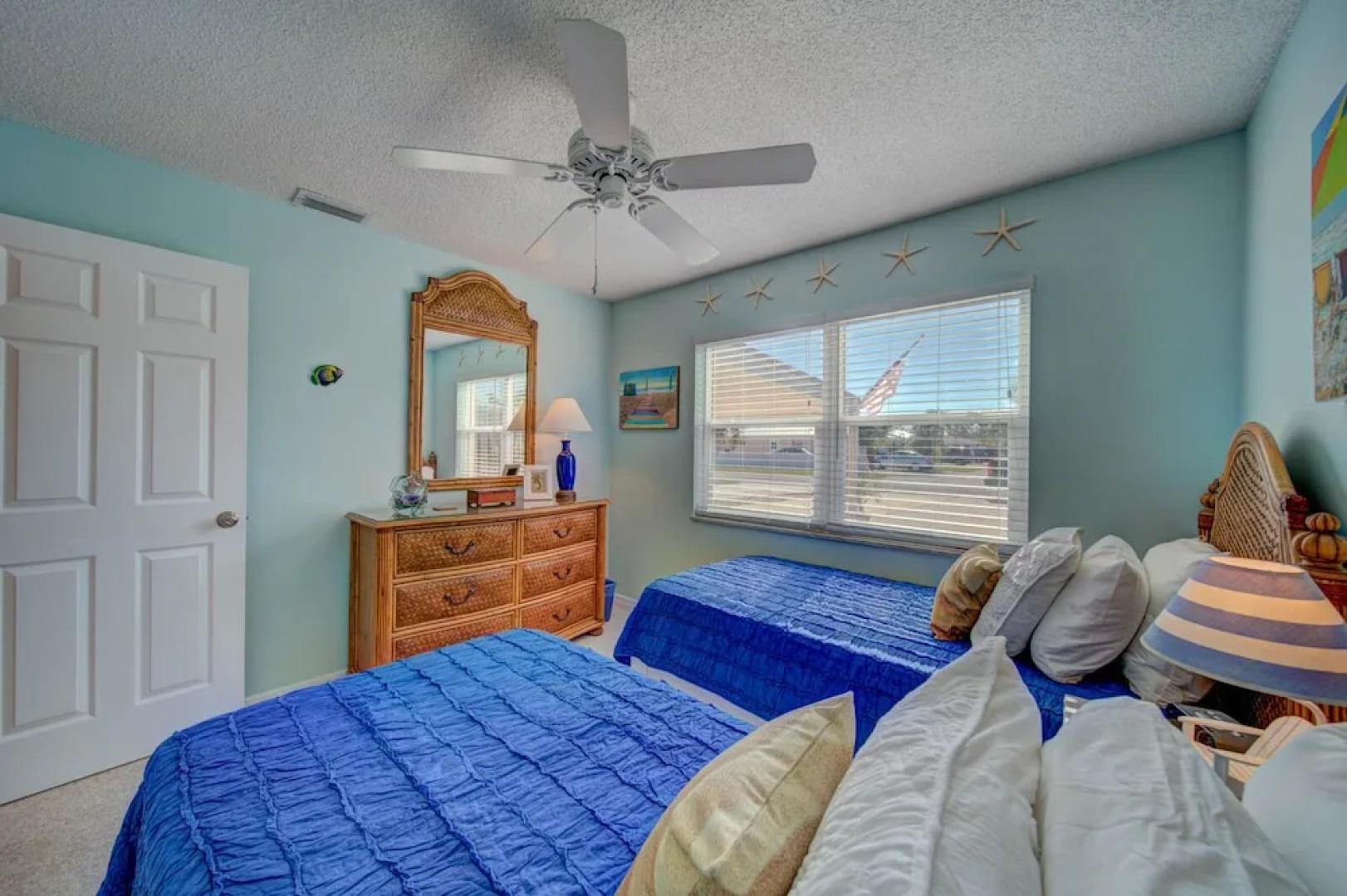 The SS Mermaid-Spotless Island - 2 Br Villa