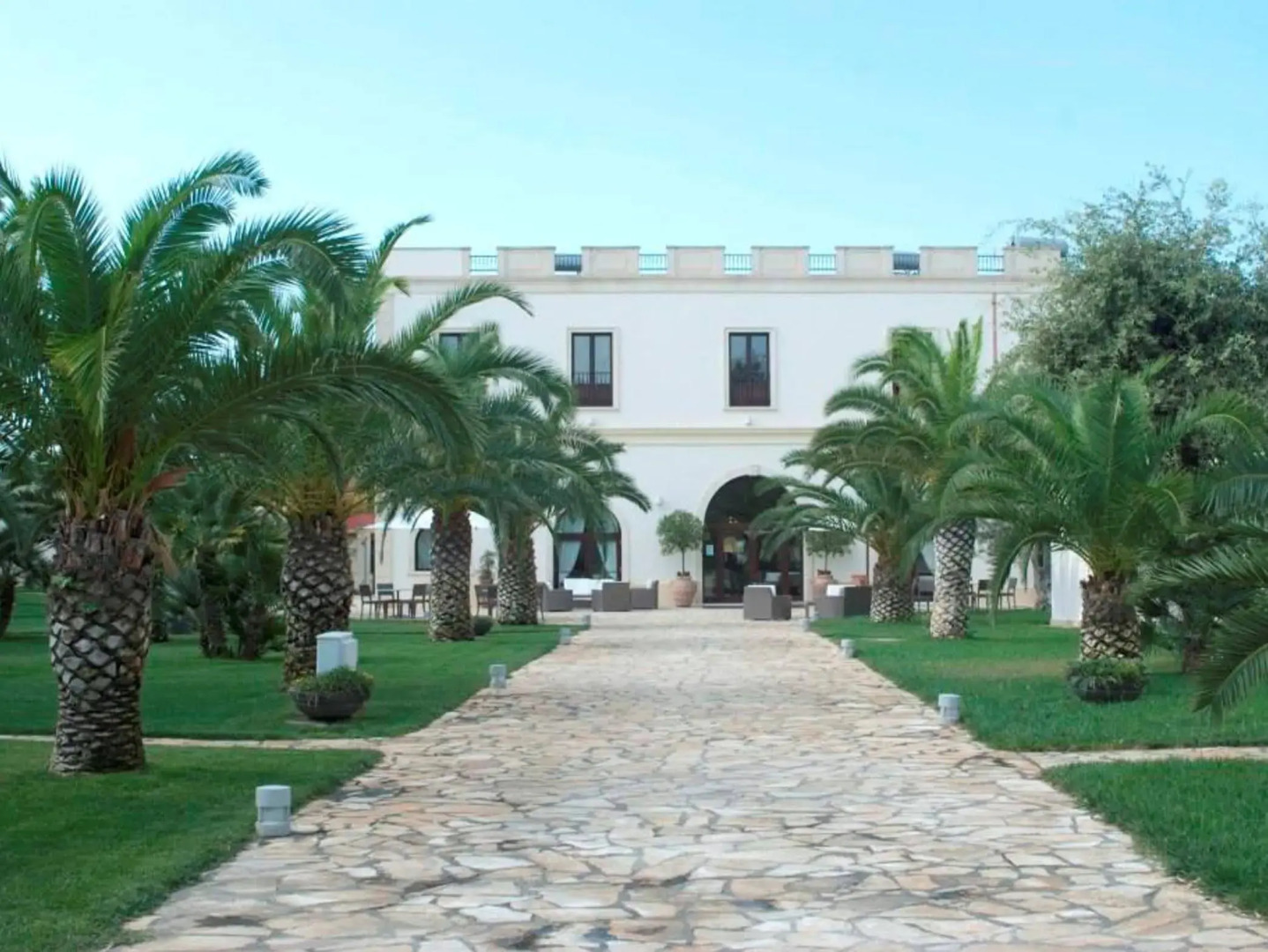 Villa Hermosa Resort