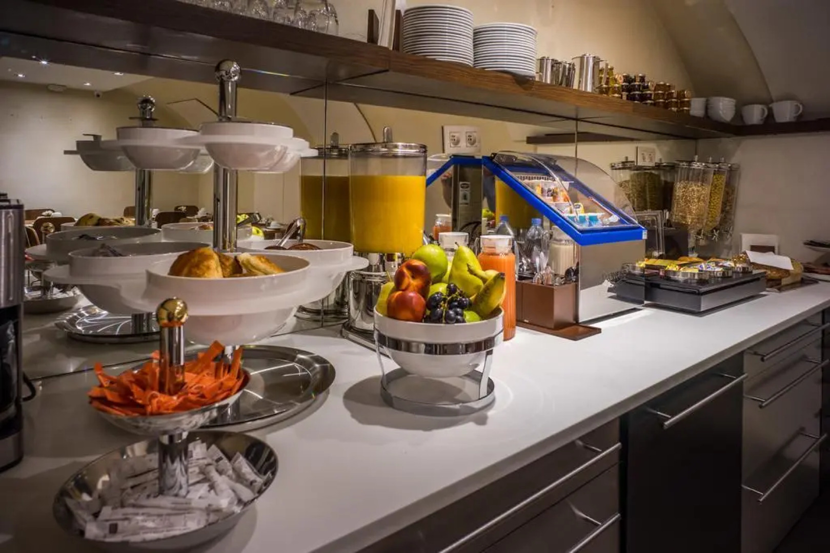 Art Hôtel Batignolles