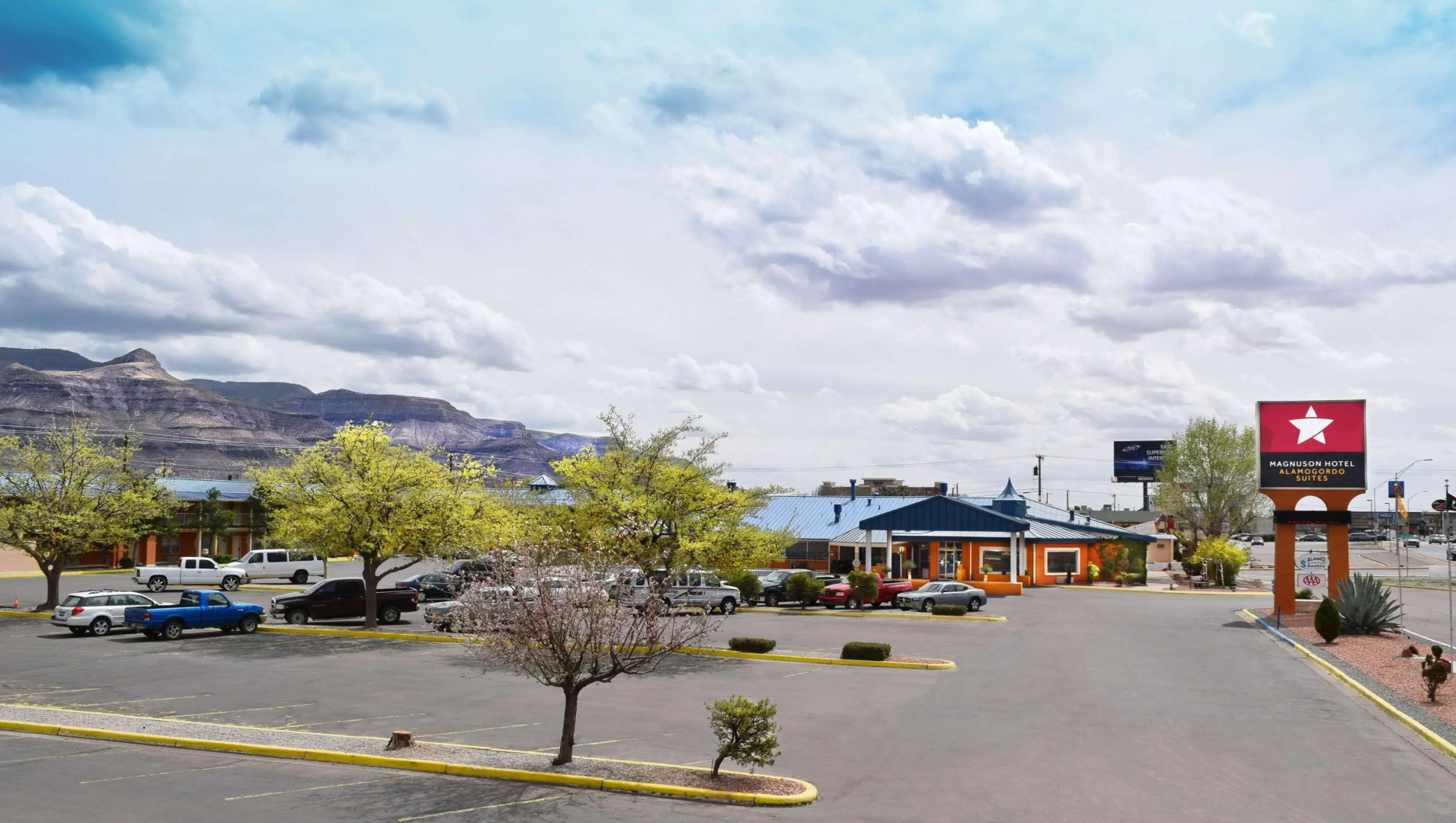 The Classic Desert Aire Hotel