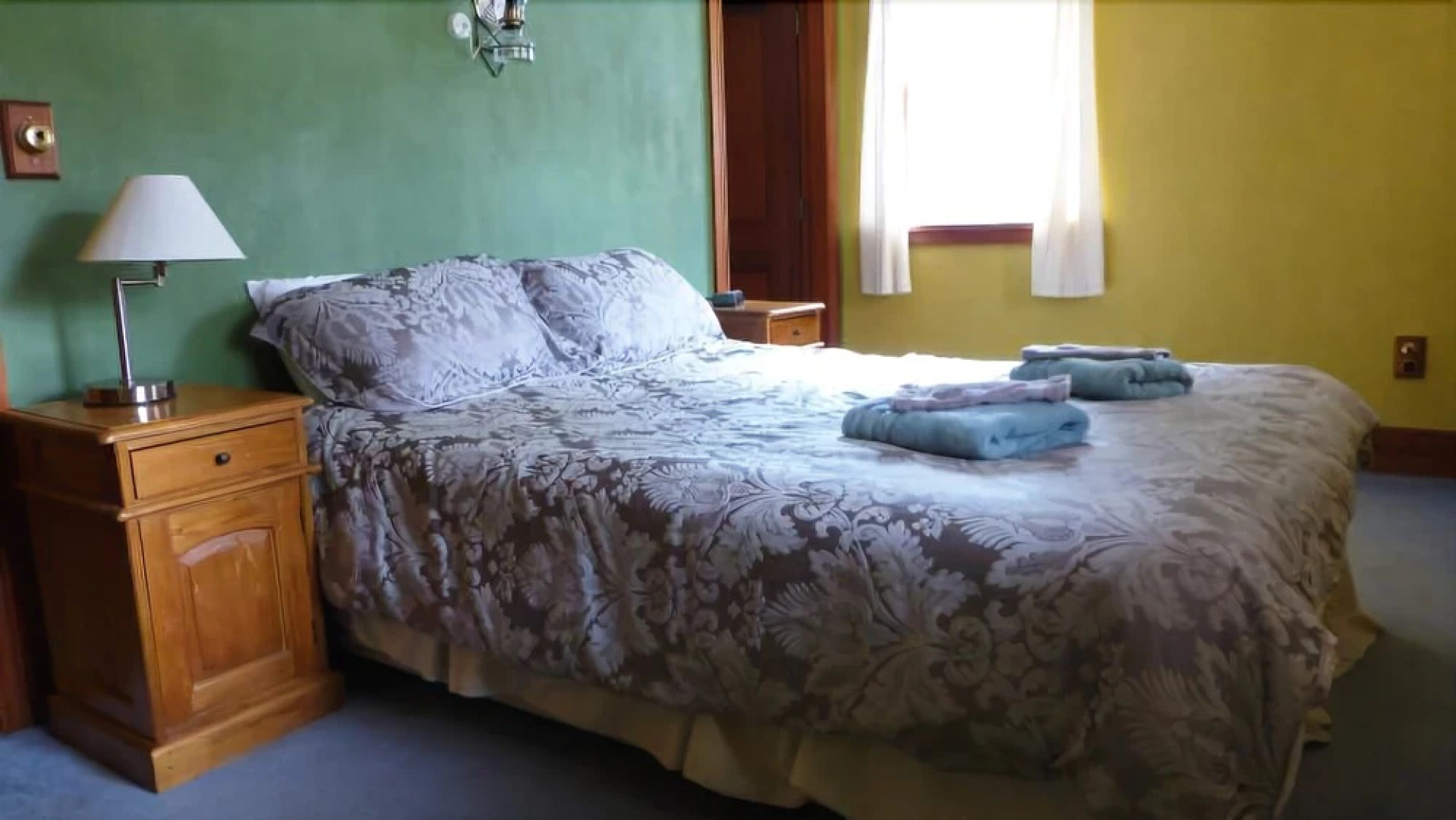 Danseys Pass Coach Inn