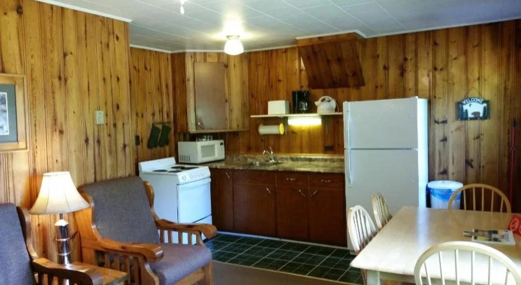 Logging Chain Lodge Cottages