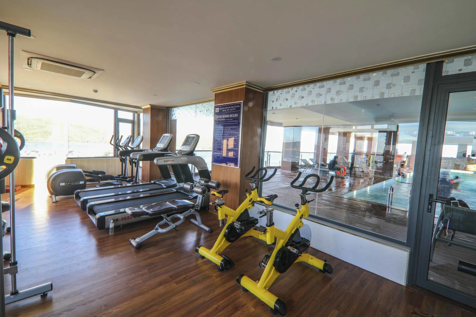 Huong Viet Hotel Quy Nhon - Beachfront