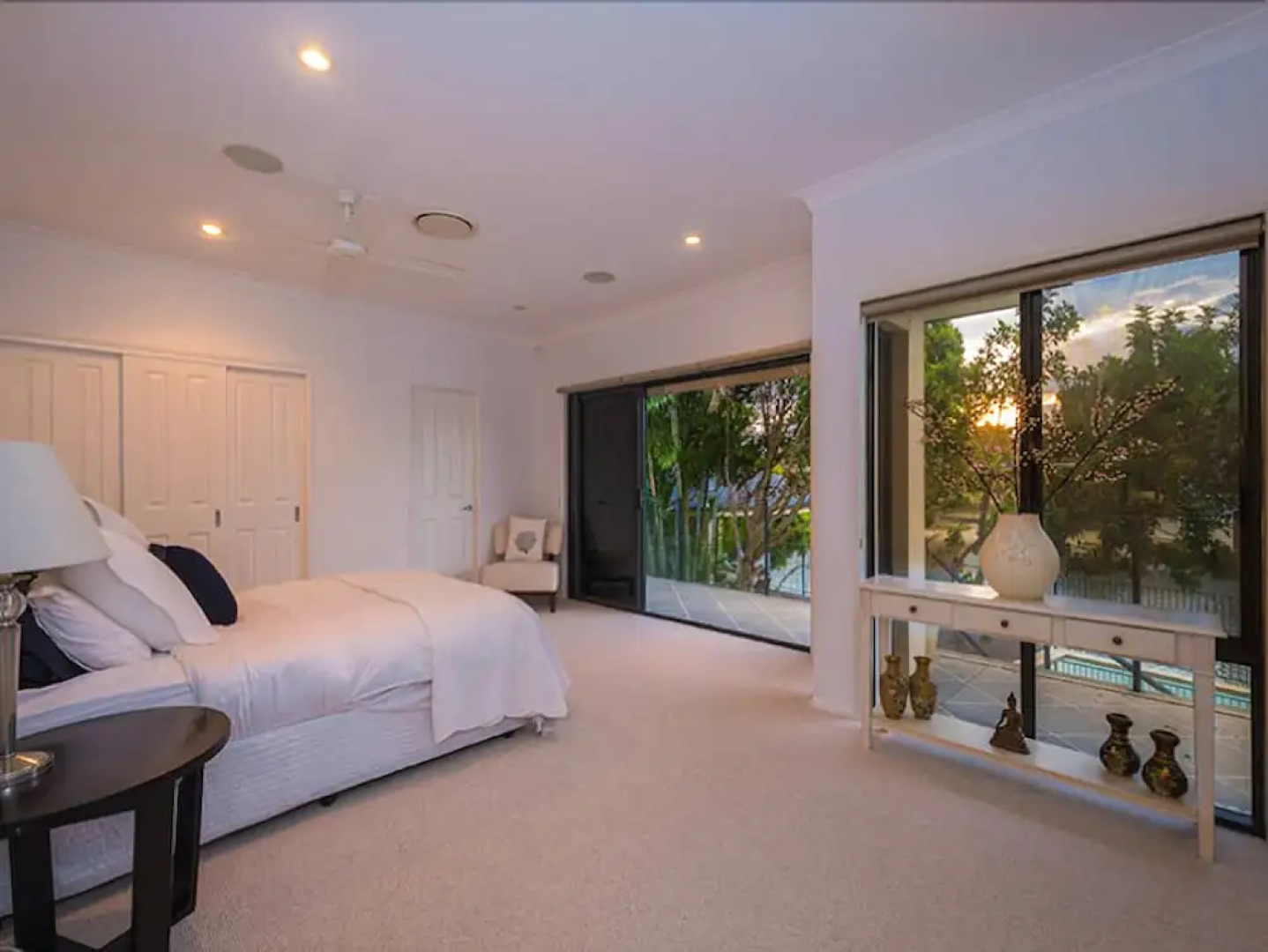 Maureen Waterfront Beach House