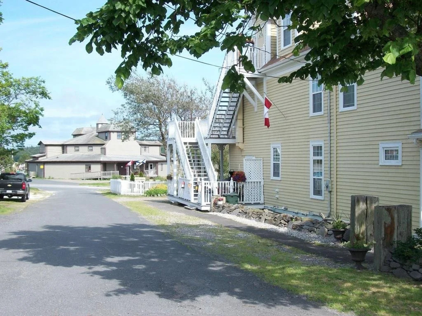Louisbourg Harbour Inn