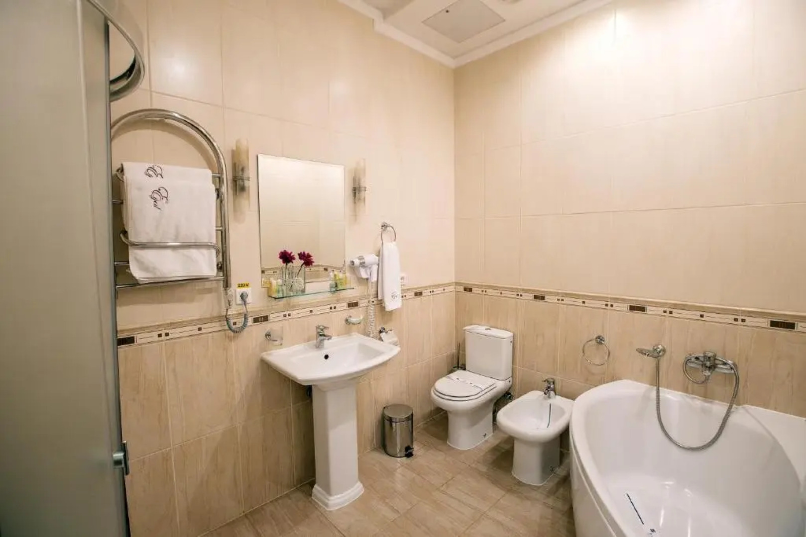 Отель «Эдем» Львов