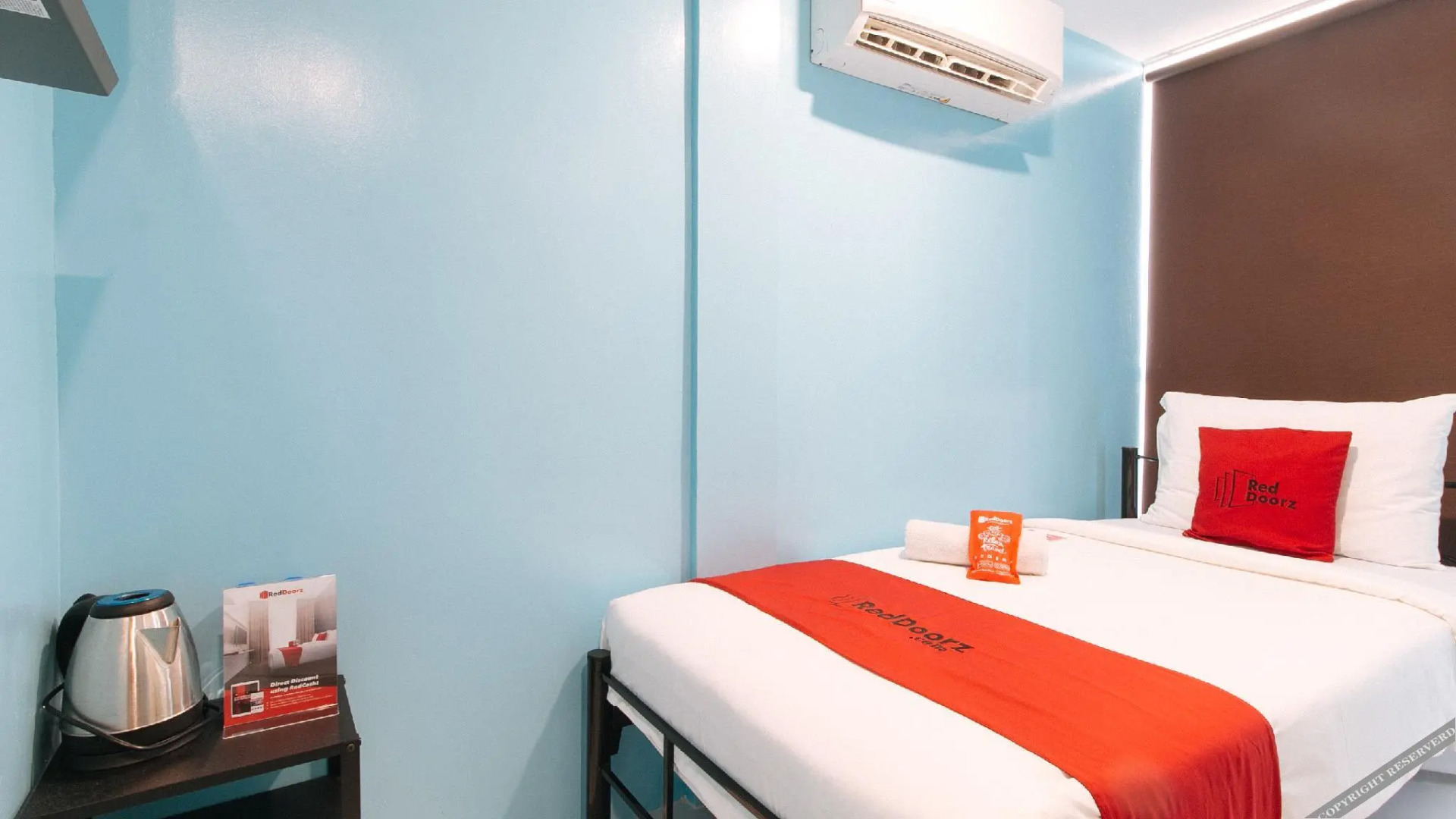 RedDoorz Plus Park-Lay Suites Kidapawan City