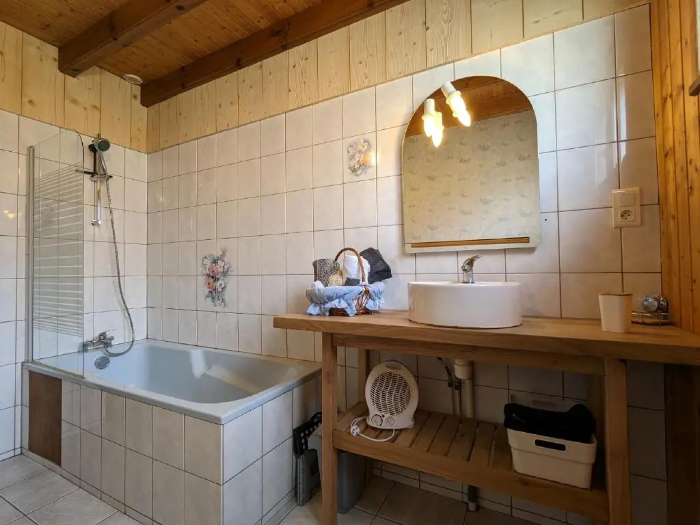 Gîte Rochesson, 4 pièces, 7 personnes - FR-1-589-167