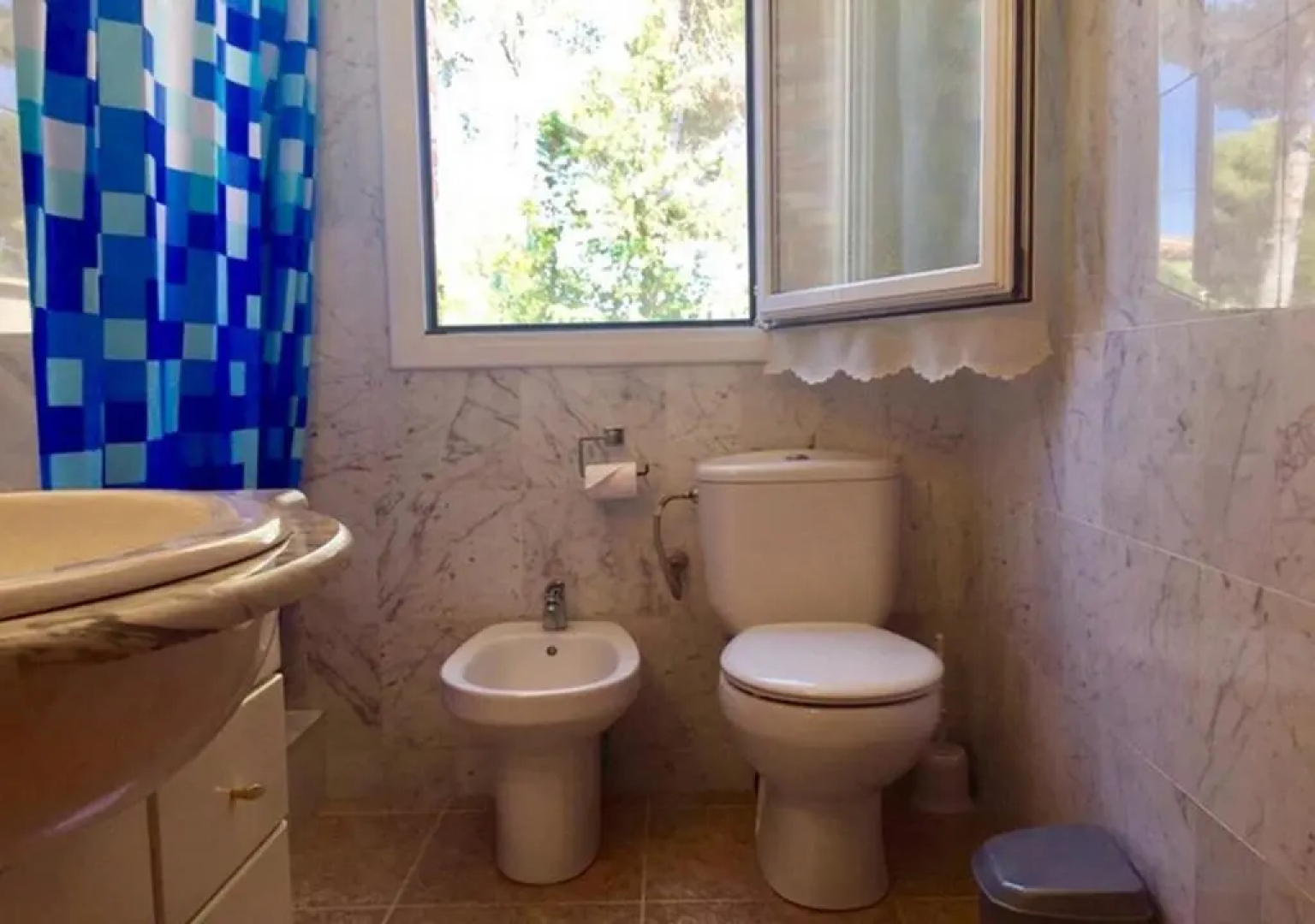 CALIFORNIA HOUSE IN CANYELLES by hlclub HUTB-15940