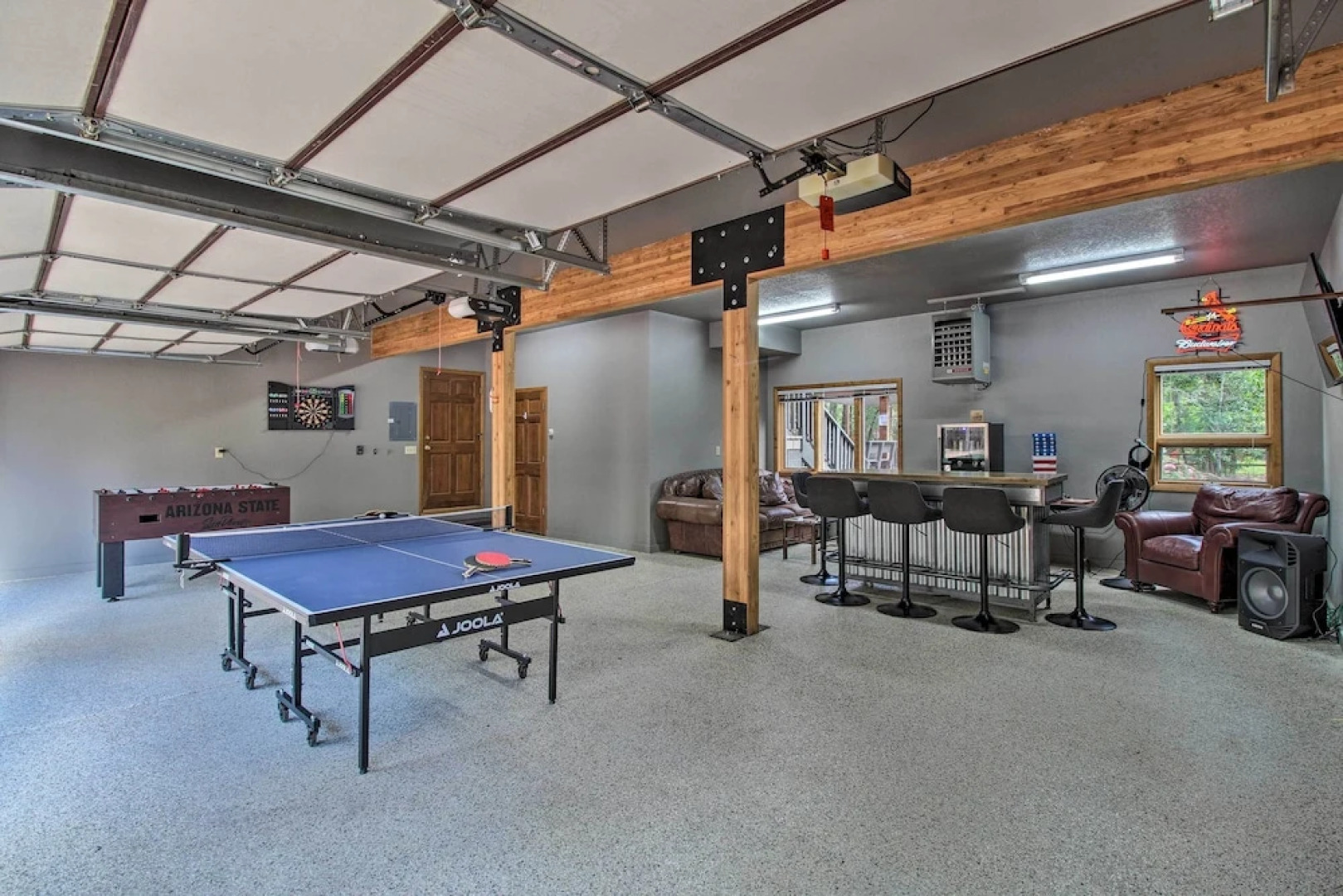 Chic Pinetop Retreat w/ Separate Apartment!