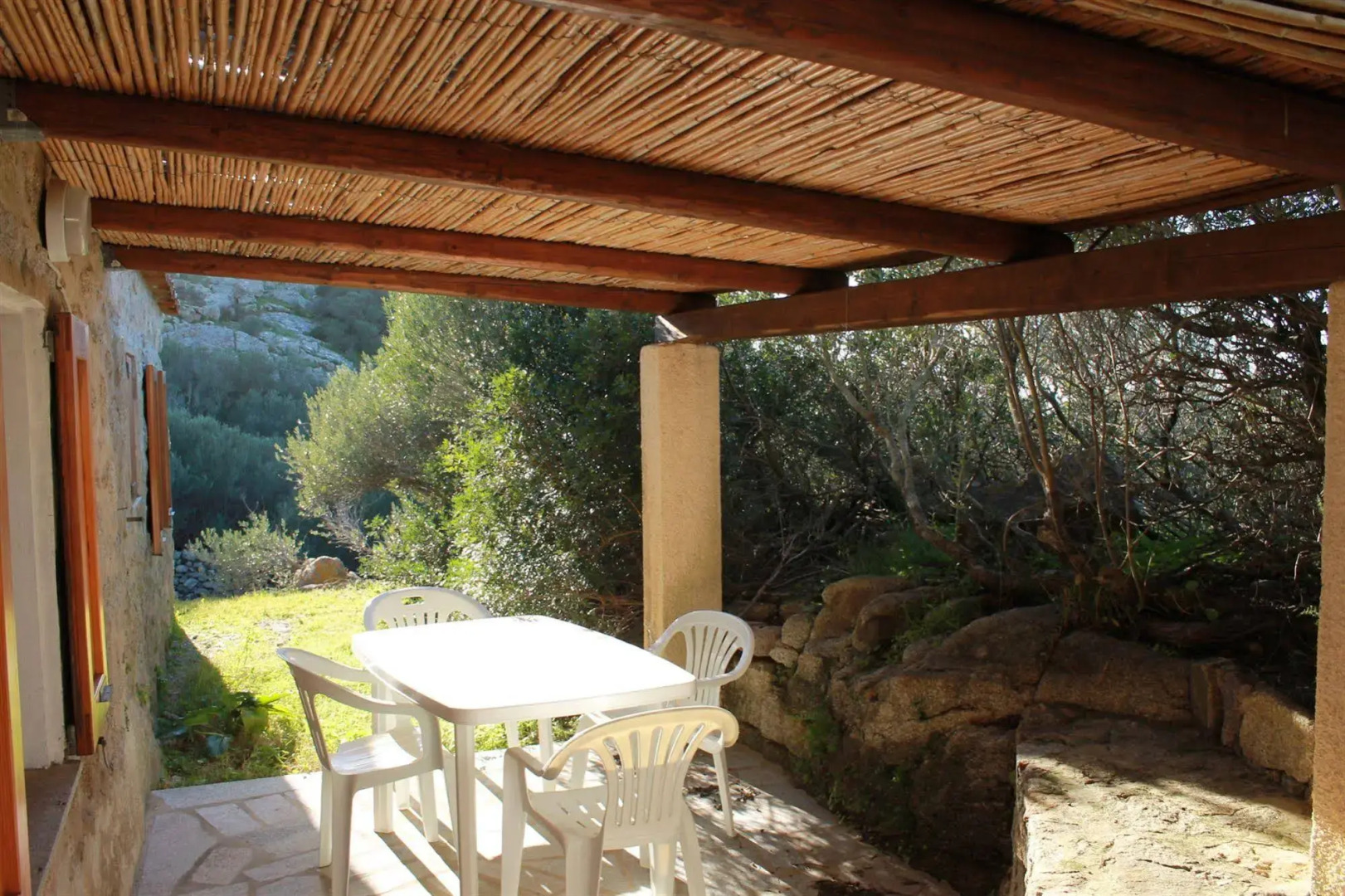 Rena Garden Apartments