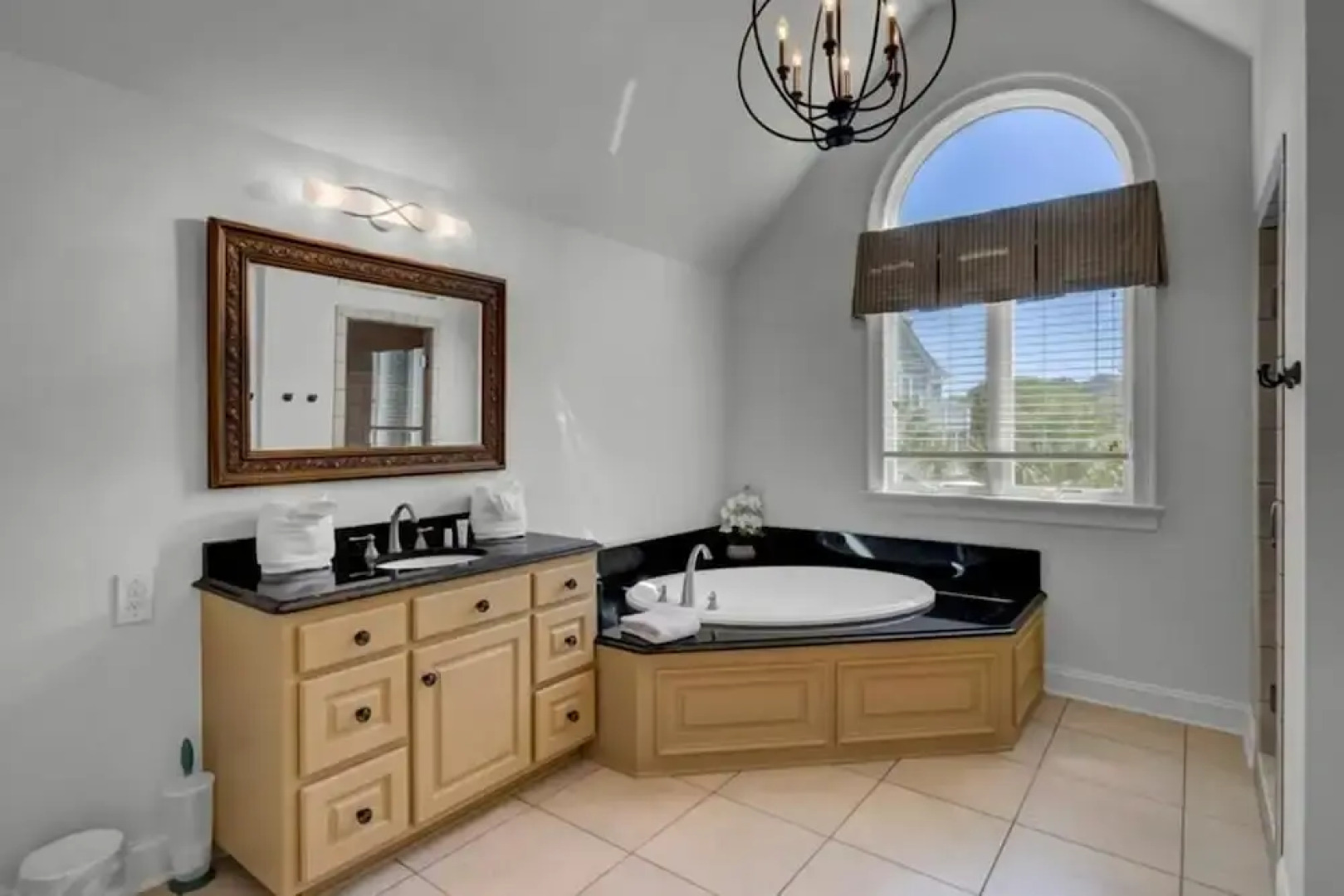 Beachwood East 5 by Wild Dunes With Amenities