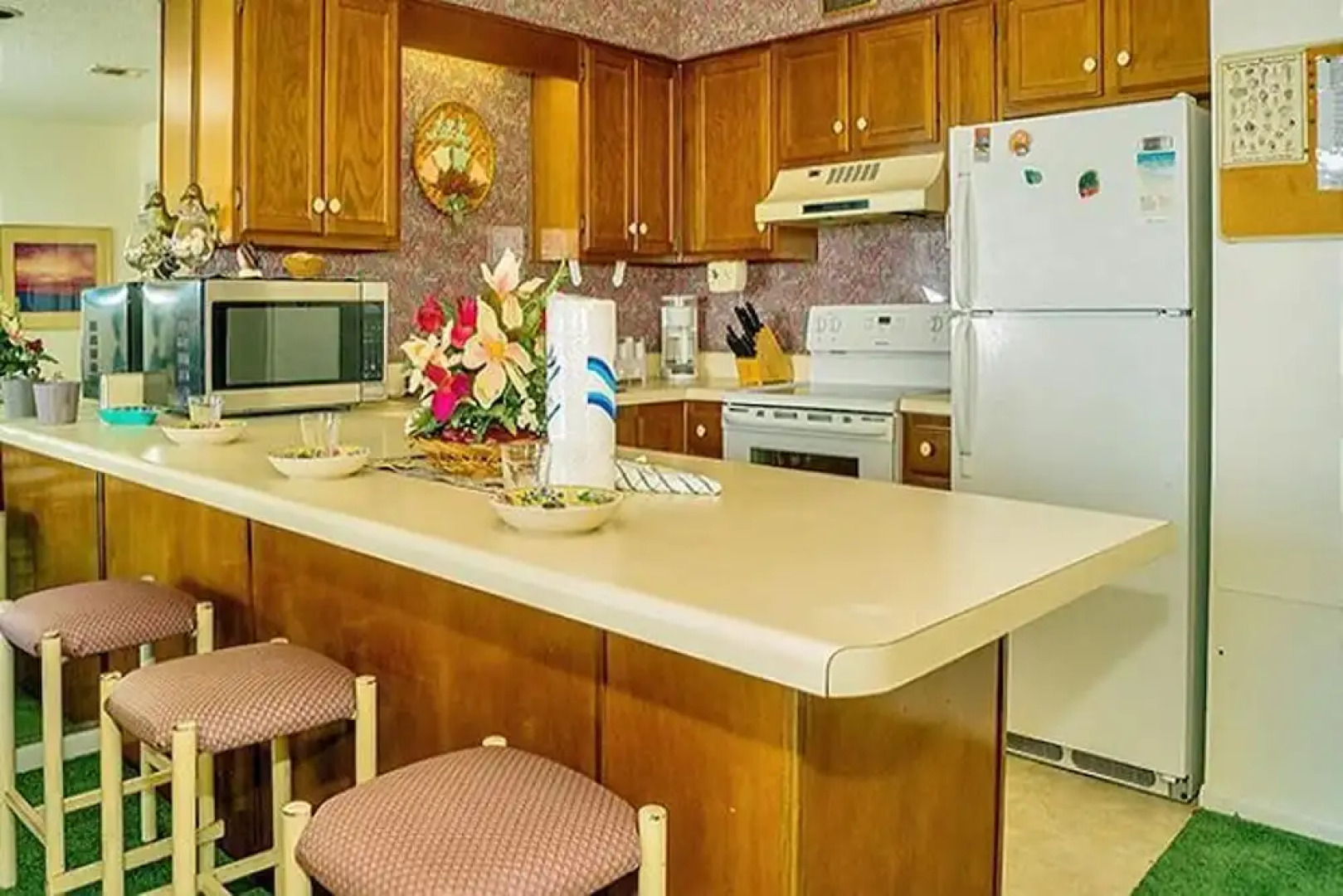 Emerald Shores Resort 2001 627850 by RedAwning