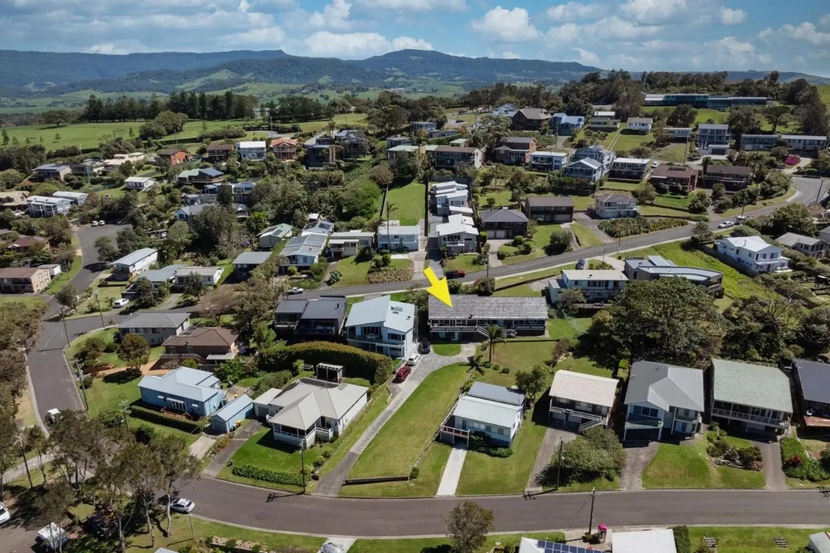 PINKOS Gerroa 4pm check out Sundays