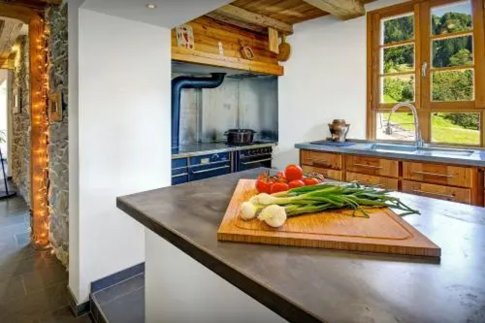 Chalet Ladroit - OVO Network