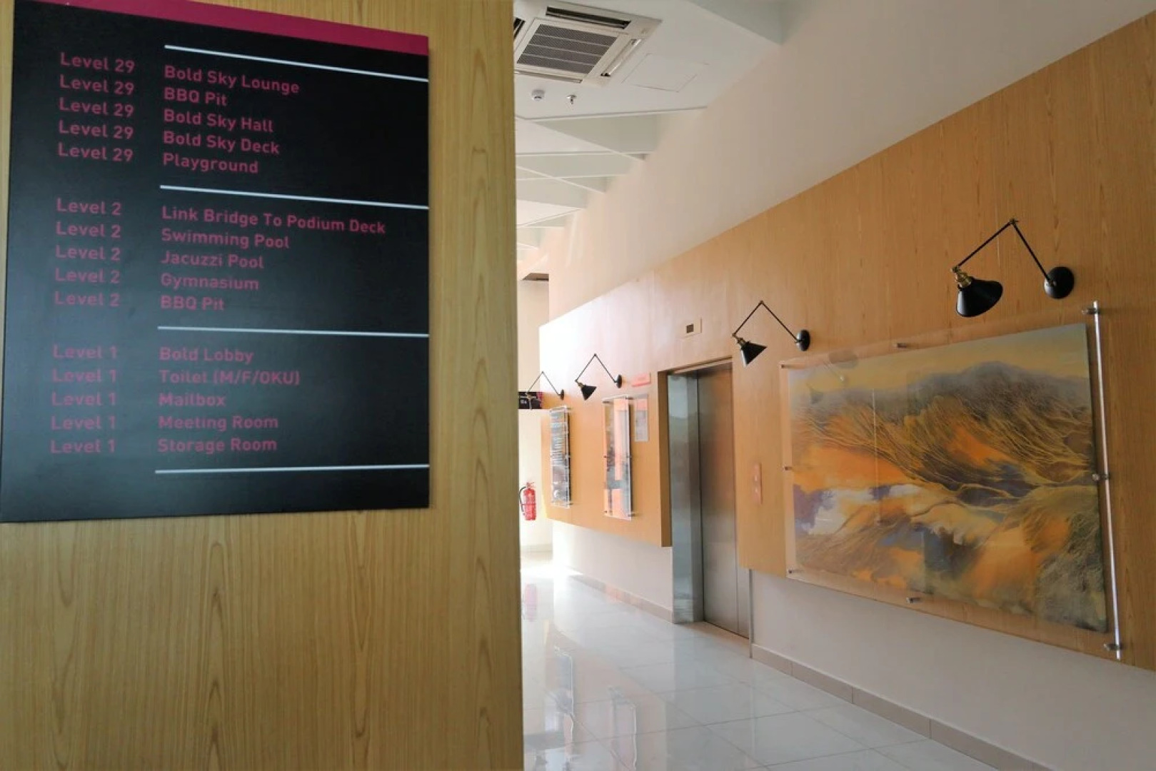 Kanvas Soho by IdealHub