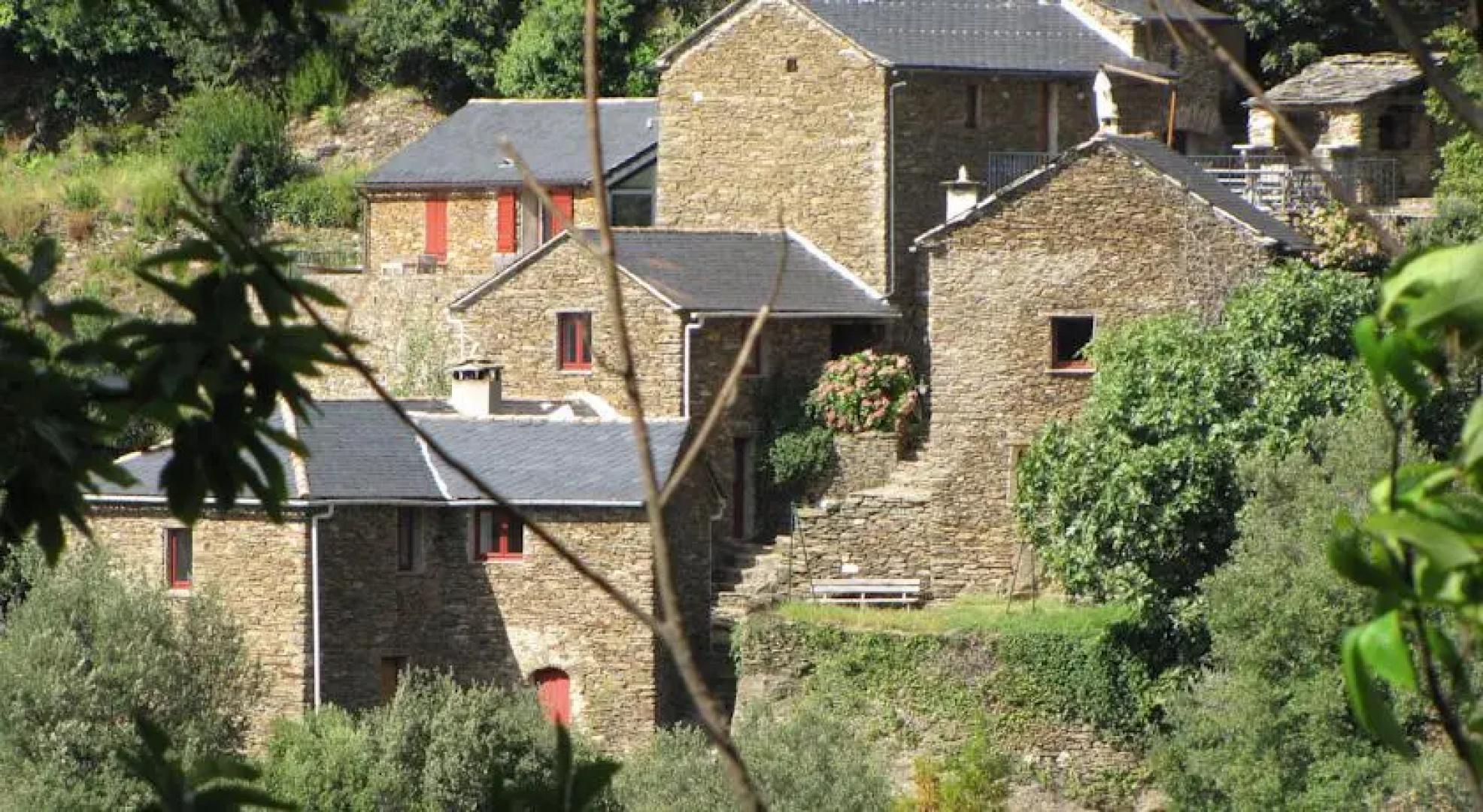 Le Ranc Des Avelacs