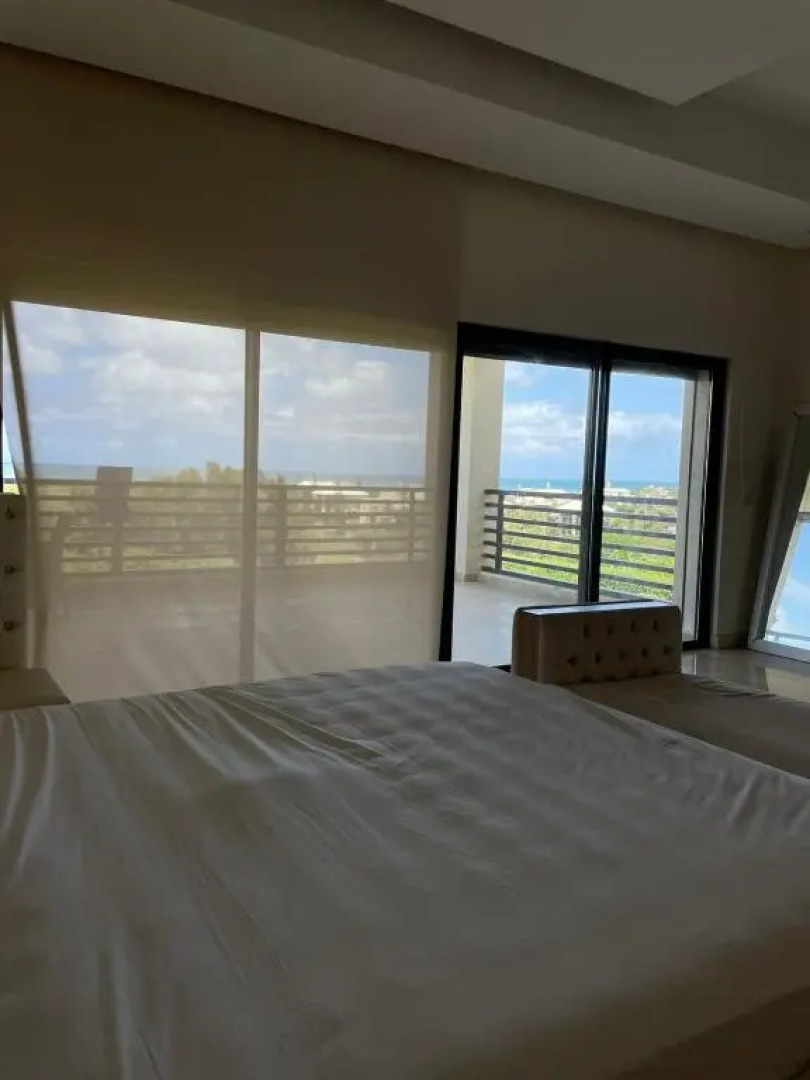 Magnifique villa de 1500m^avec piscine