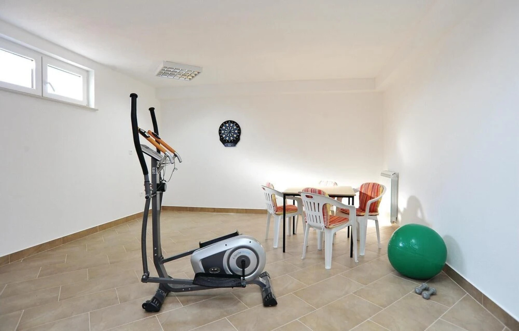 Awesome Home in Pakostane With Wifi and 5 Bedrooms