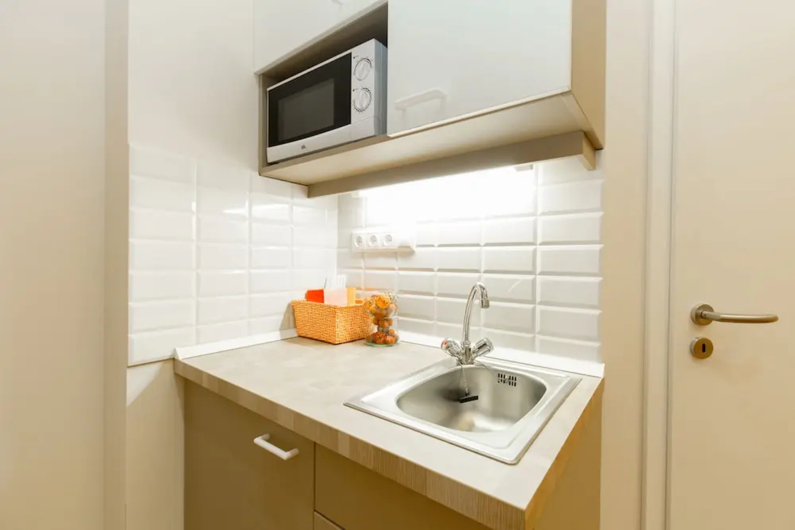 Budapest Holiday Colours