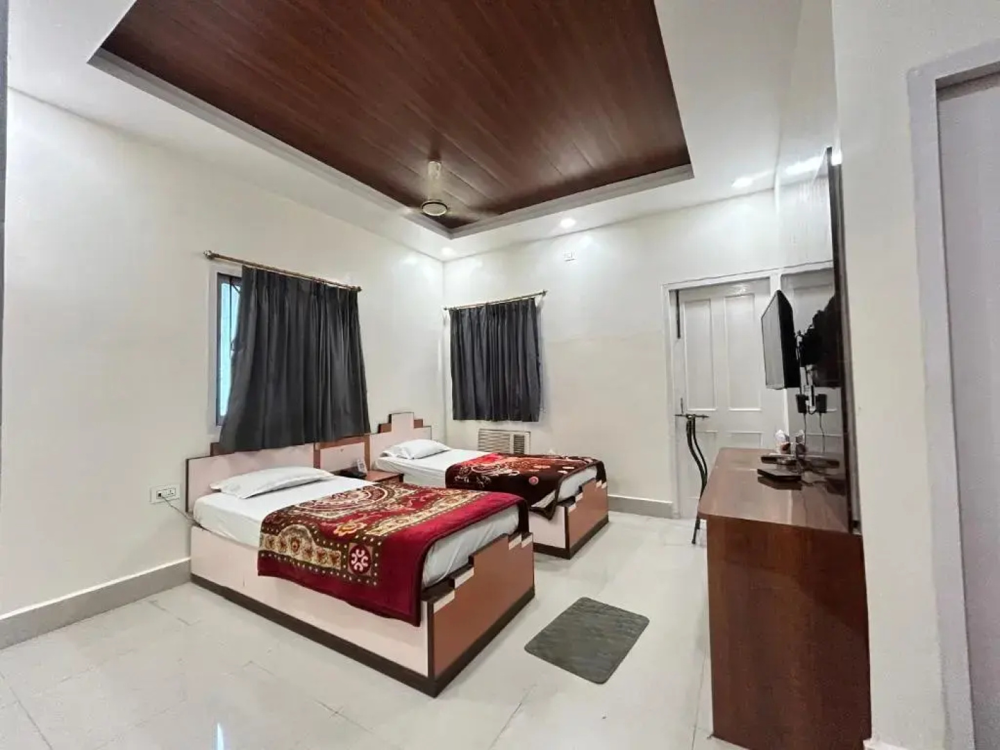 Hotel Debarshi by OYO Rooms