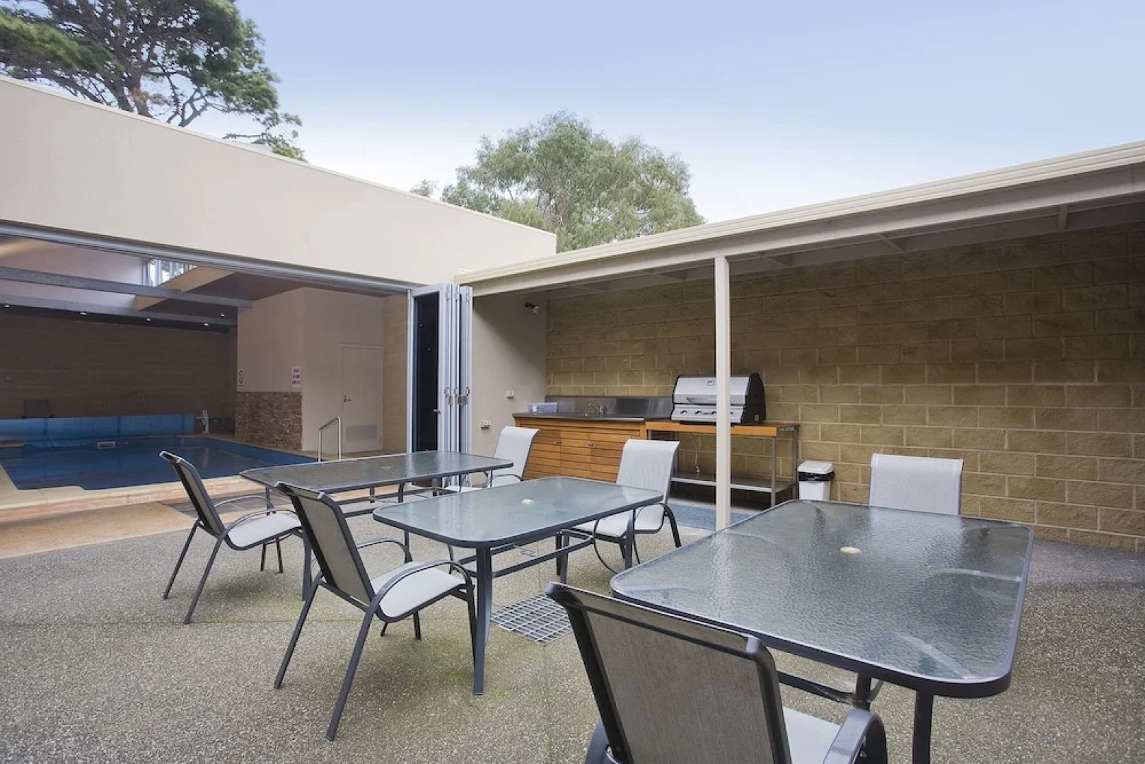 7 Bell Street Apartments