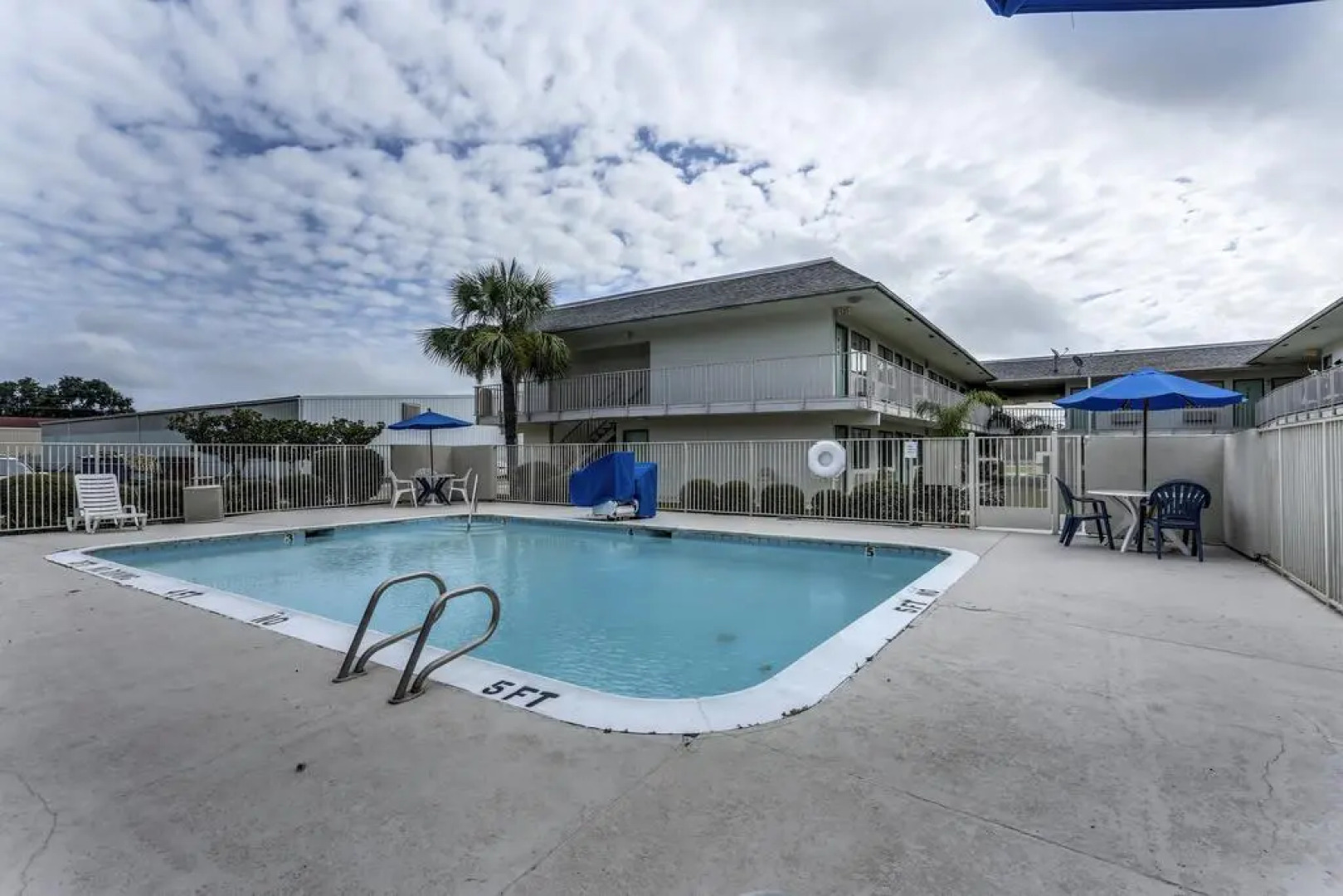 Rodeway Inn and Suites Lake Charles