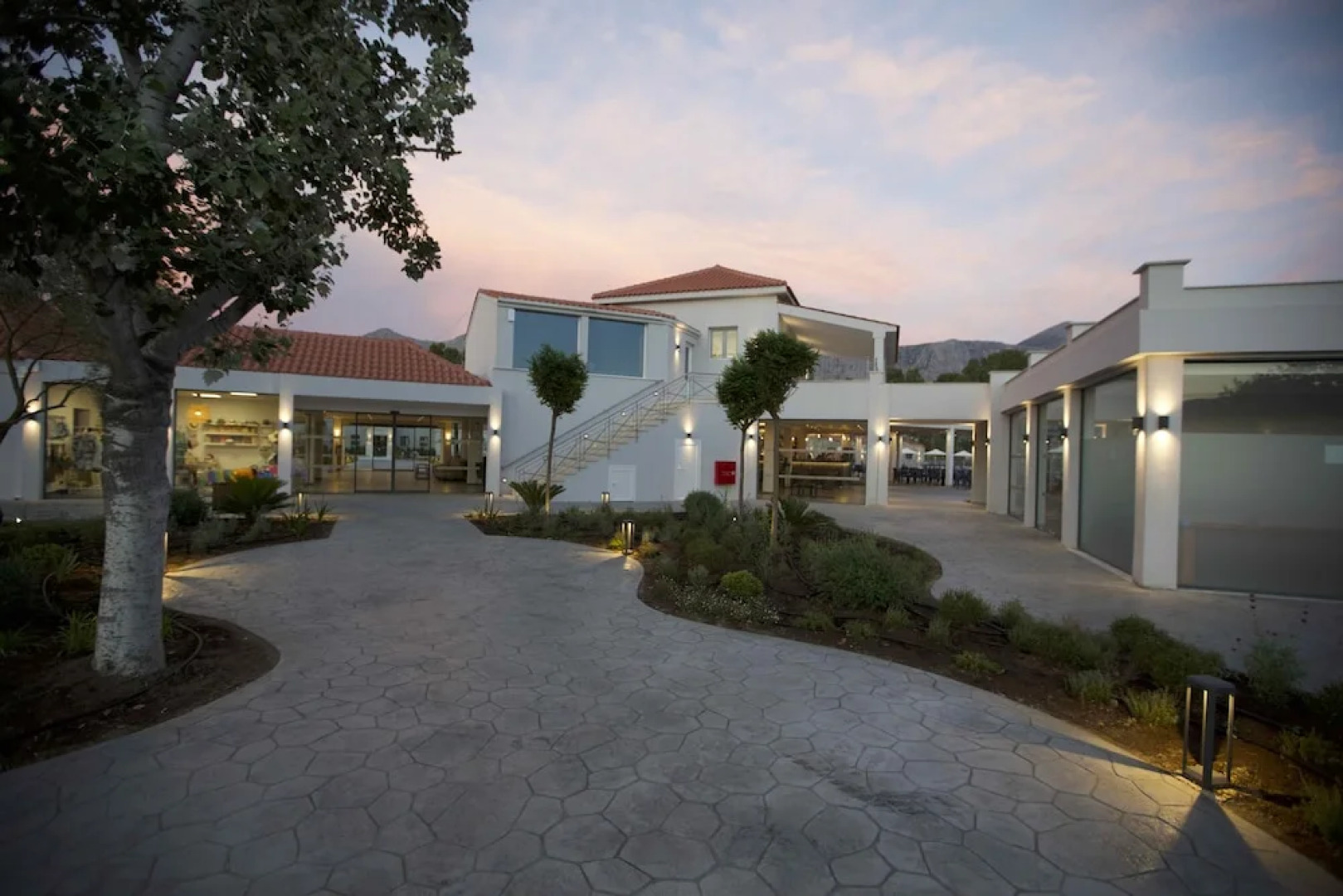 Paleros Beach Resort