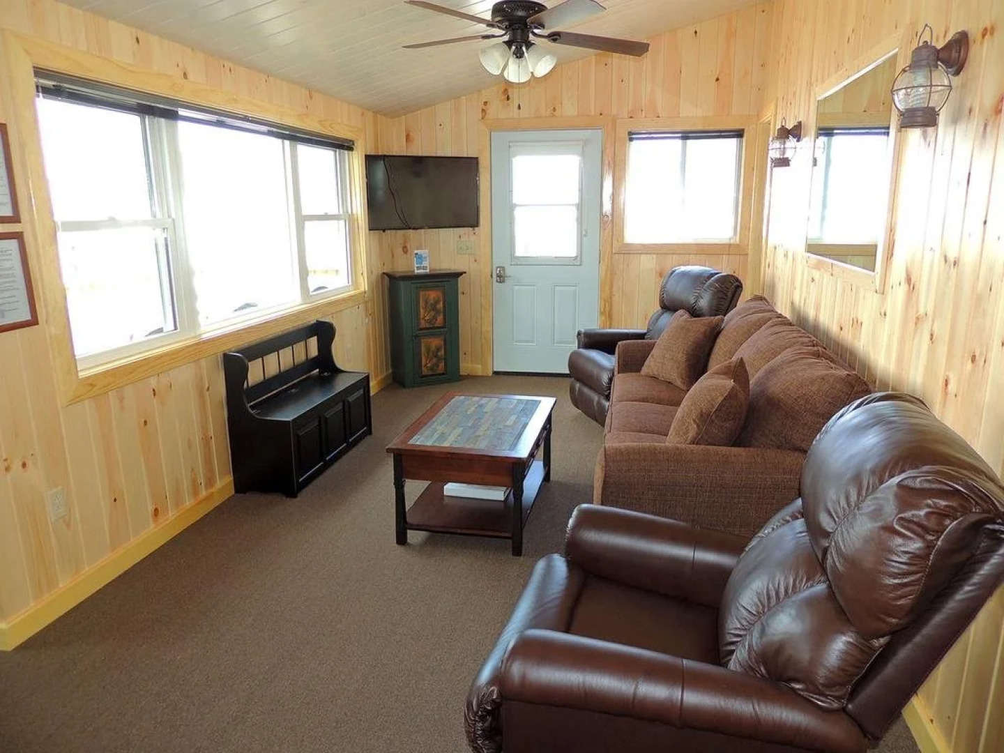 Angel Rock Waterfront Cottages and Vacation Homes